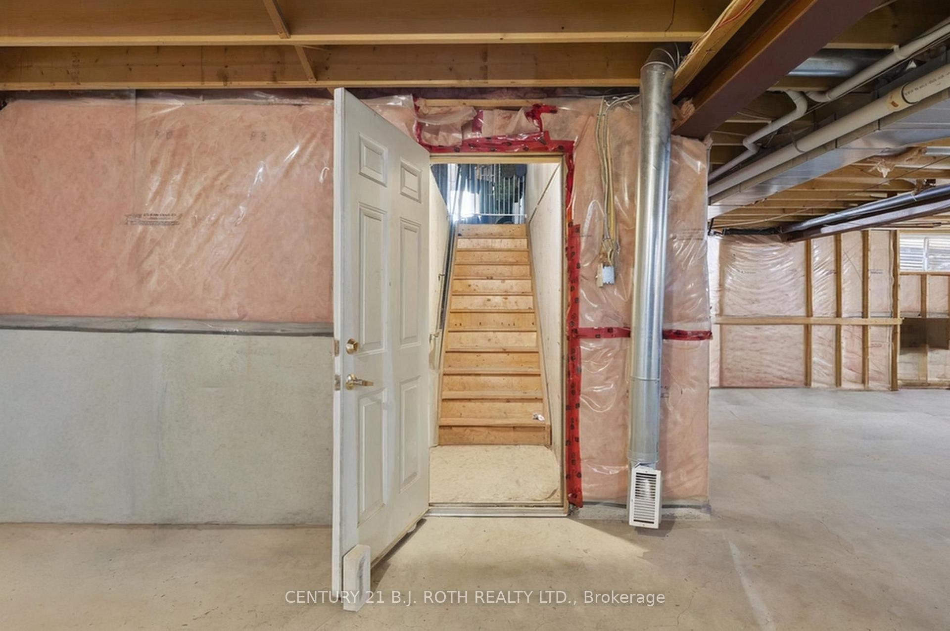 6 Hemlock Crescent