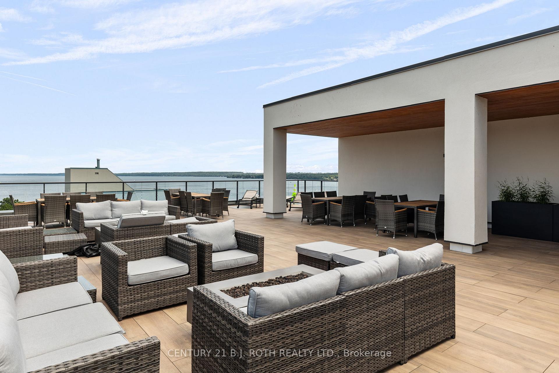 185 dunlop Street E 715