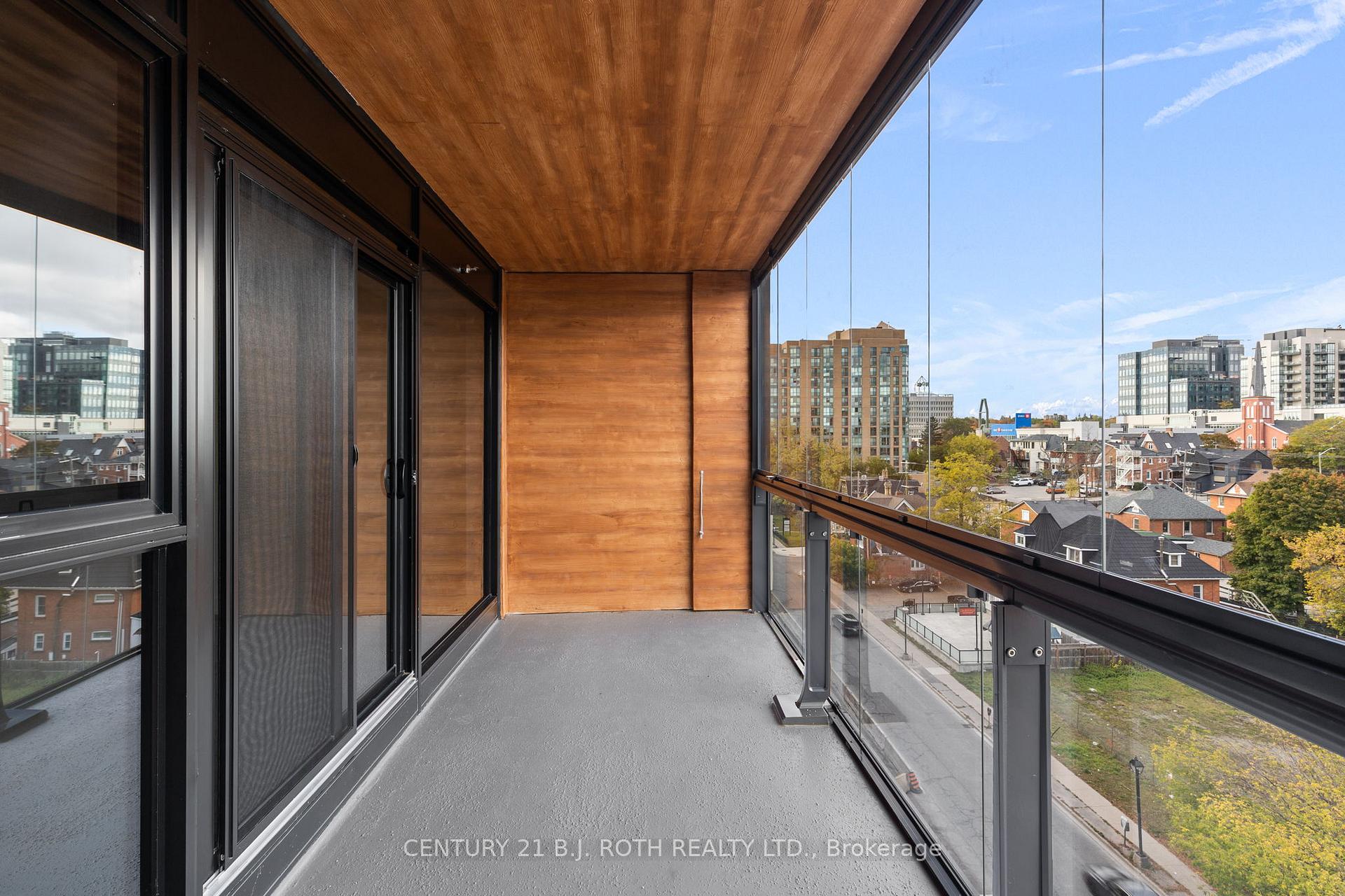 185 dunlop Street E 715
