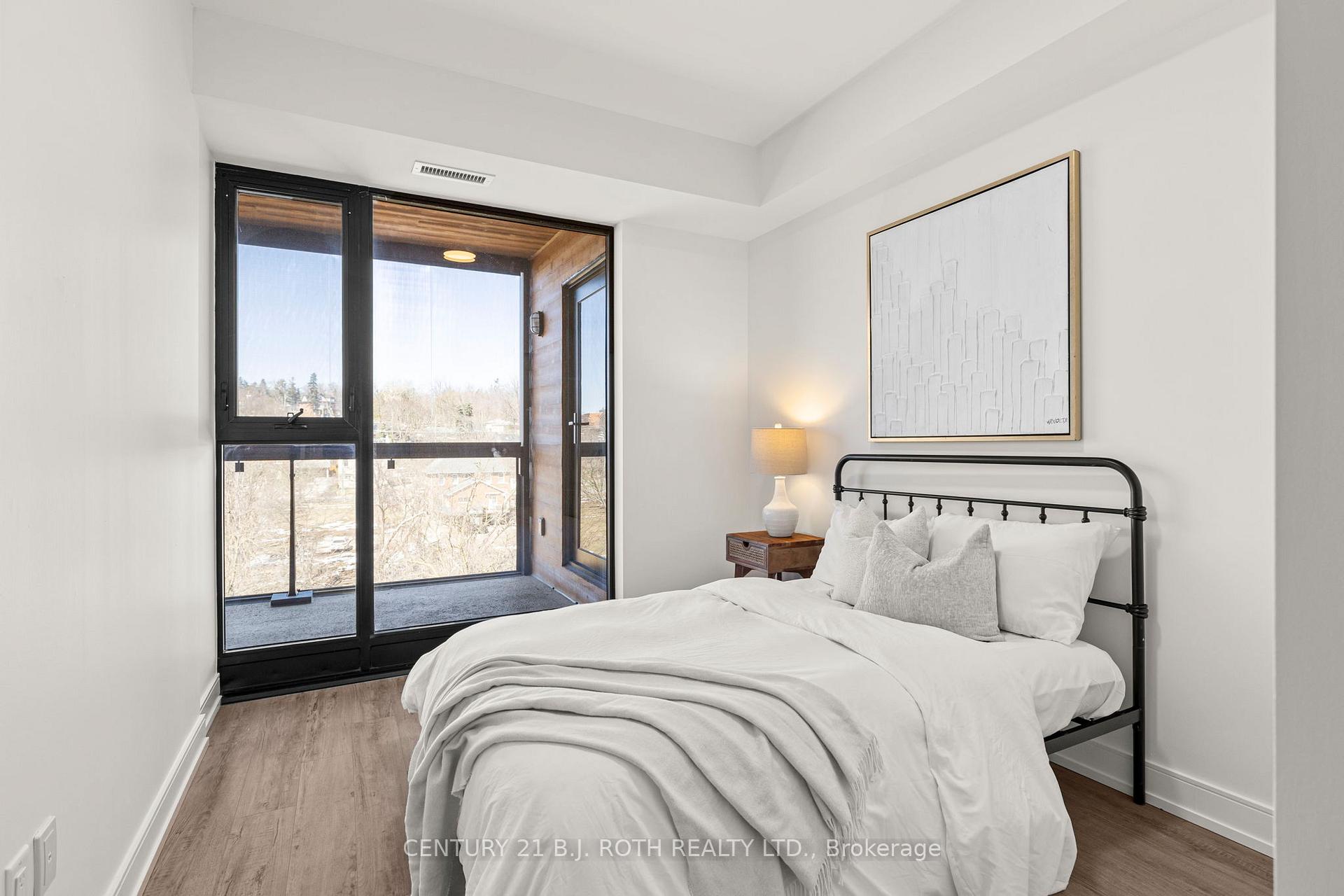185 dunlop Street E 715