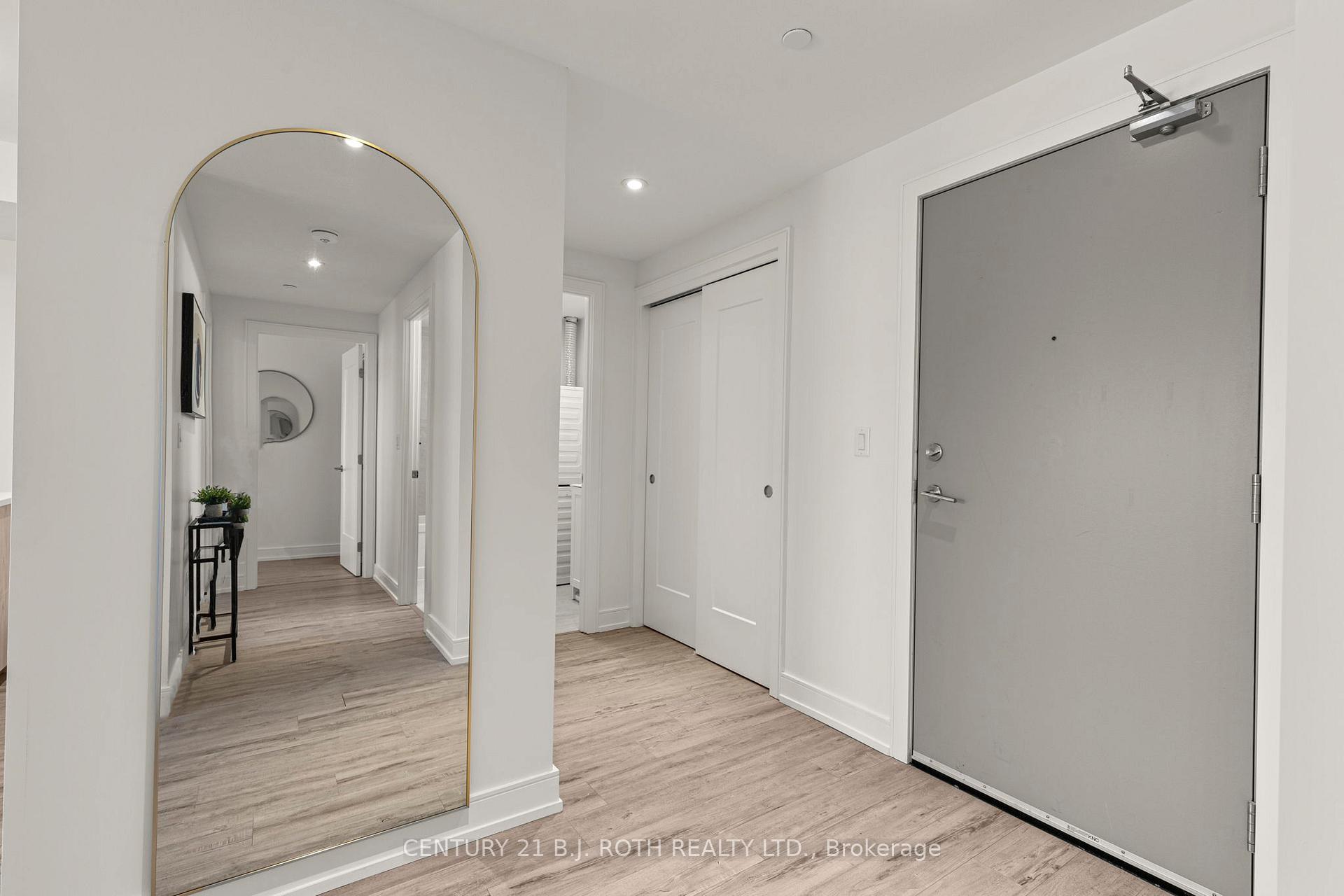 185 dunlop Street E 715