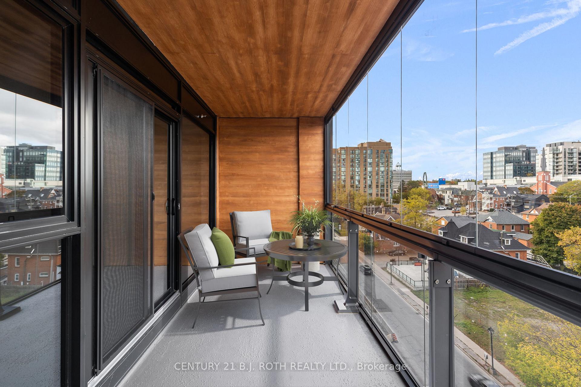 185 dunlop Street E 715