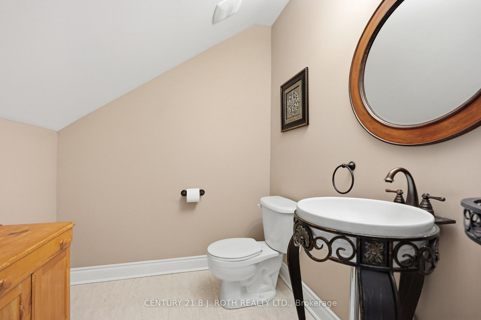 6 Lloyd Cook Drive E