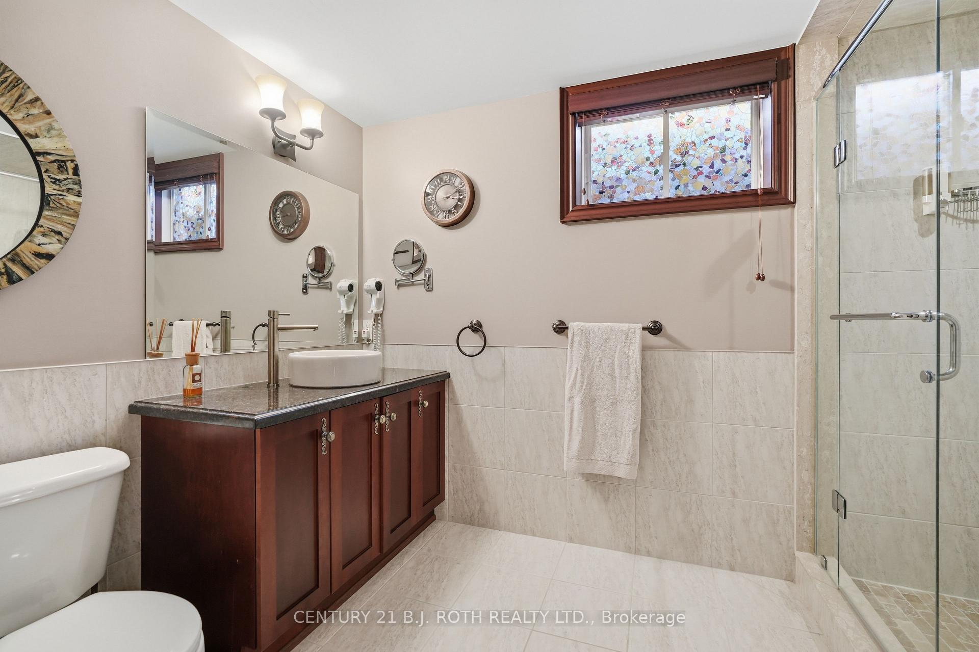 6 Lloyd Cook Drive E