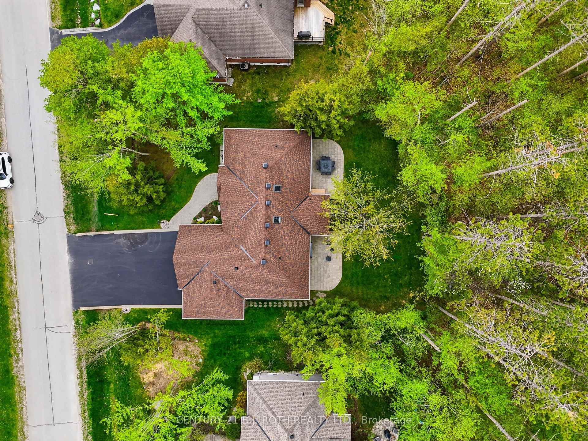 6 Lloyd Cook Drive E