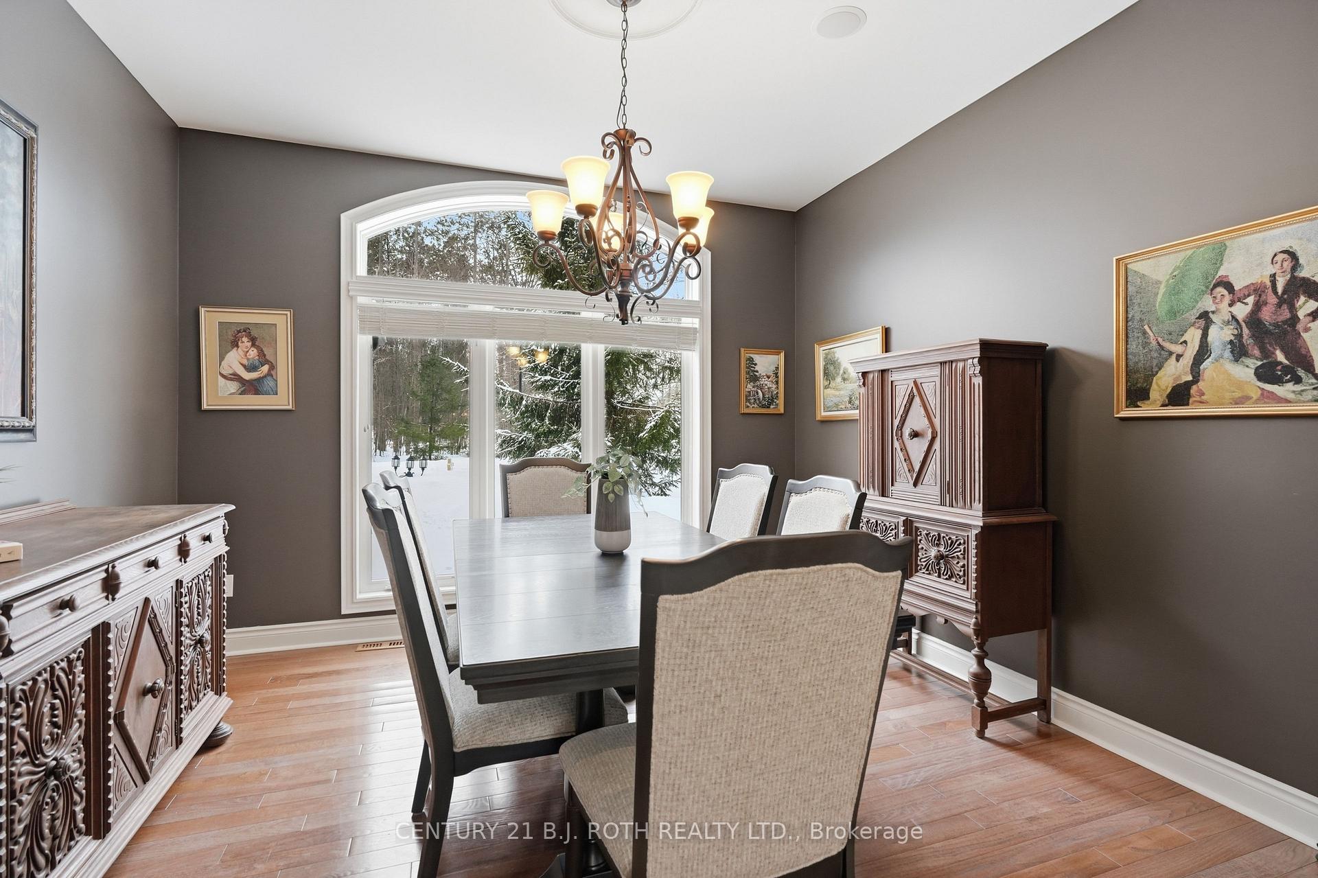 6 Lloyd Cook Drive E
