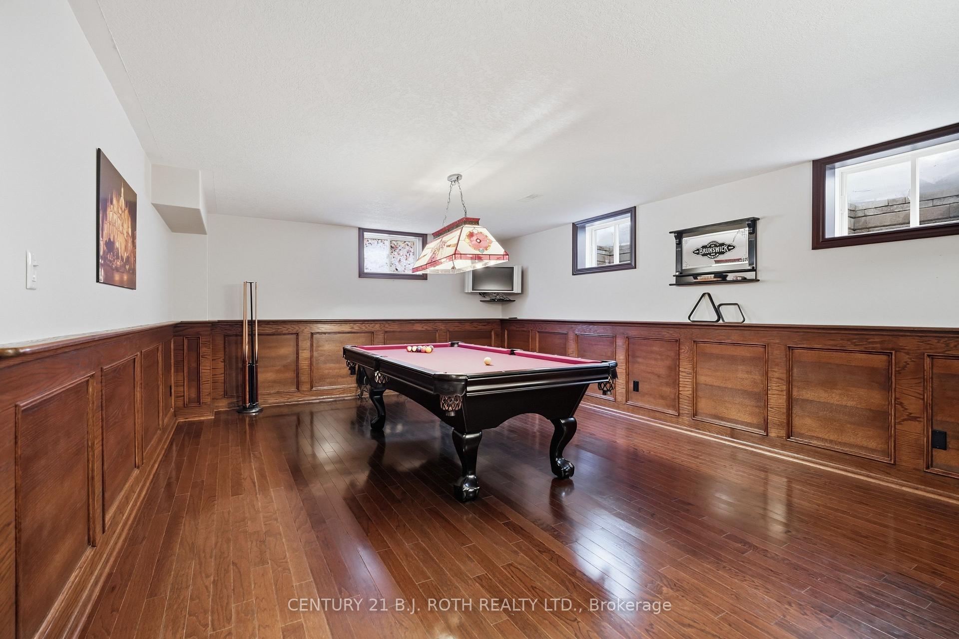 6 Lloyd Cook Drive E