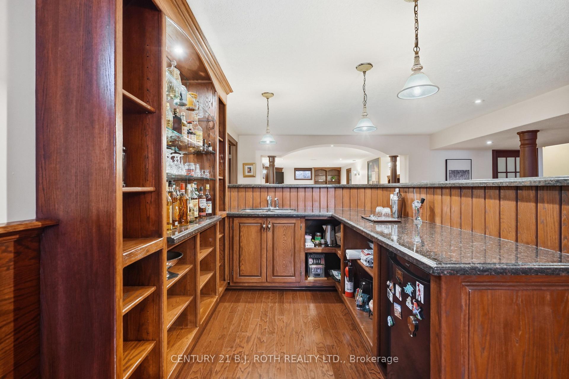 6 Lloyd Cook Drive E
