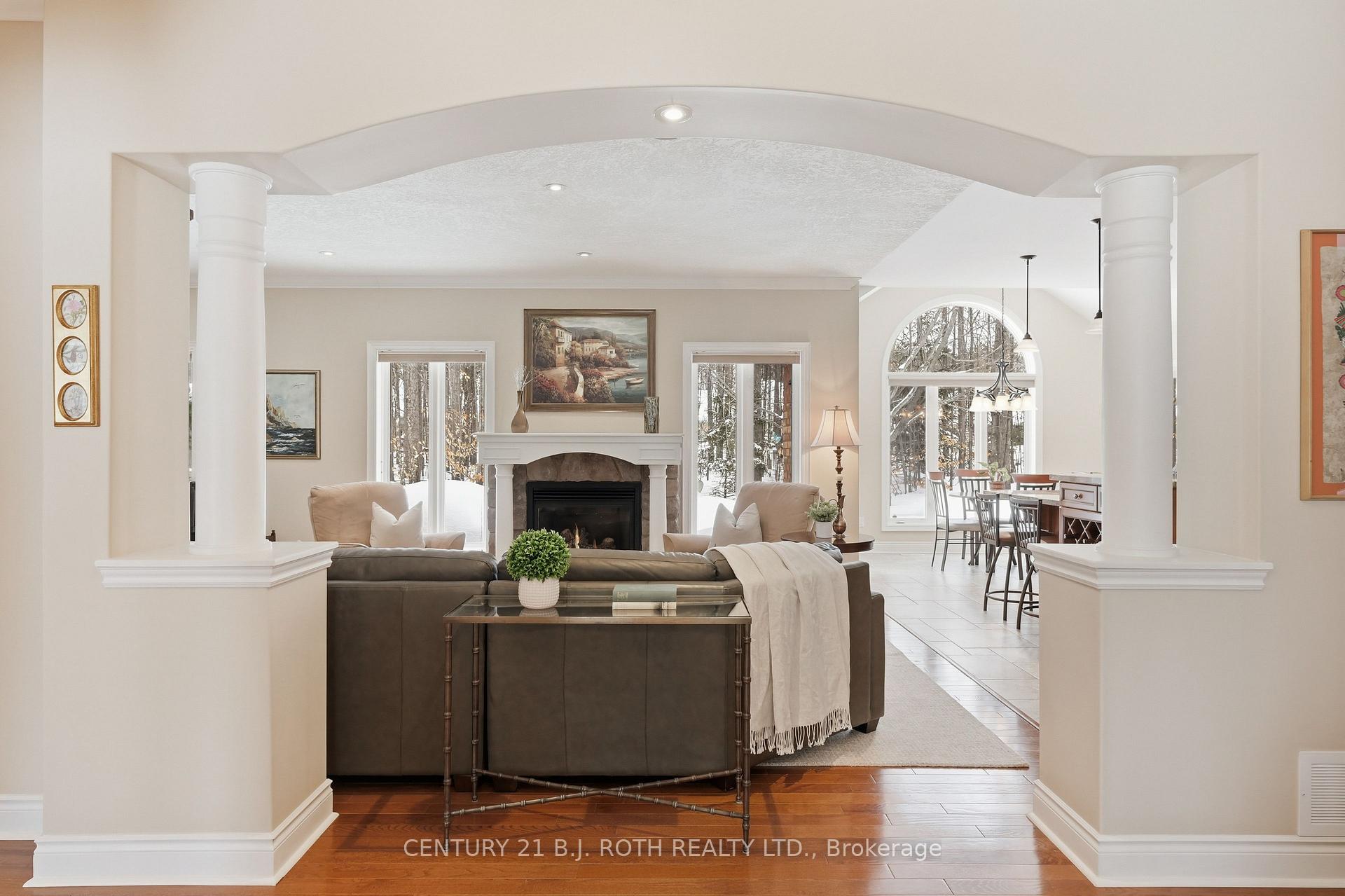 6 Lloyd Cook Drive E