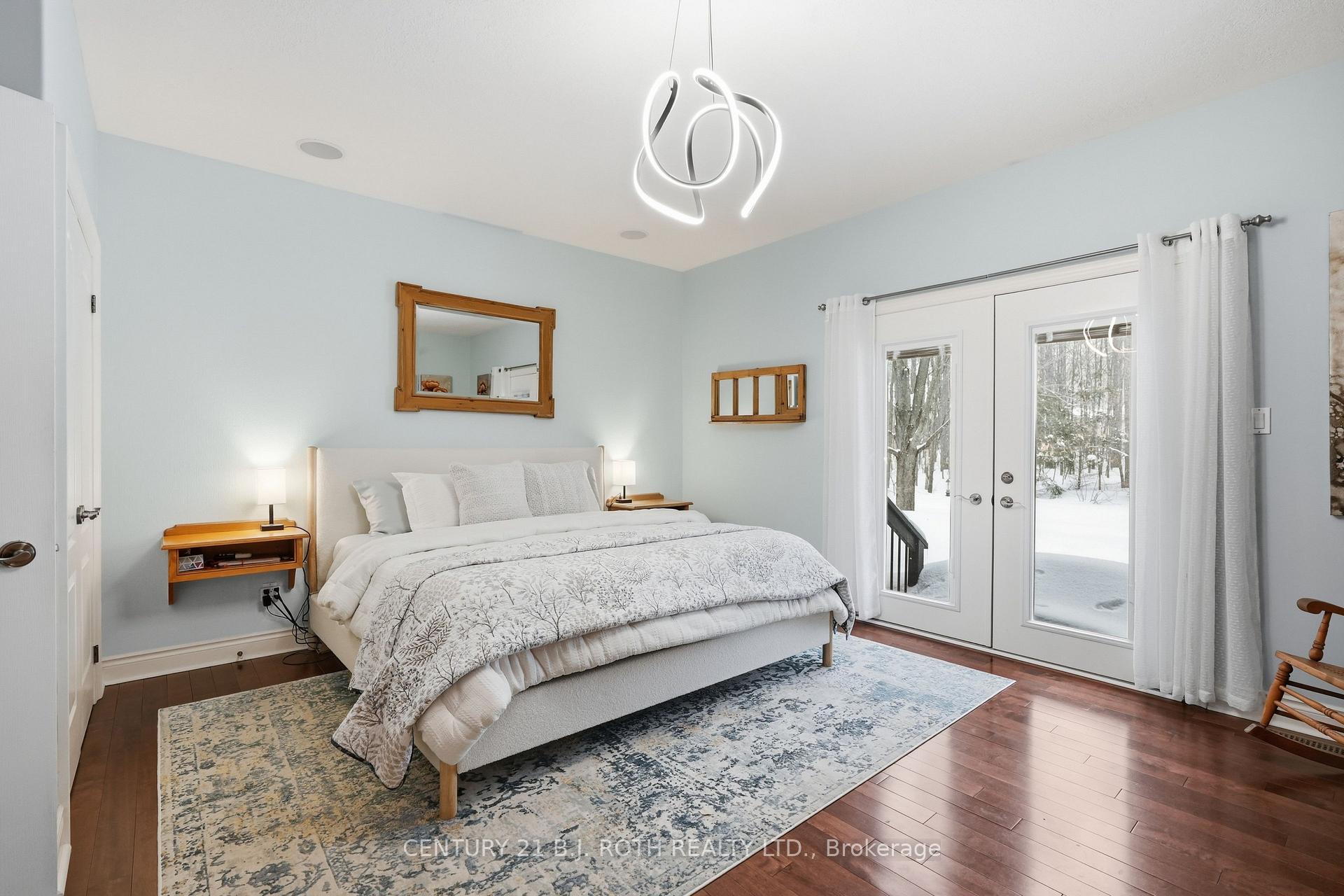 6 Lloyd Cook Drive E