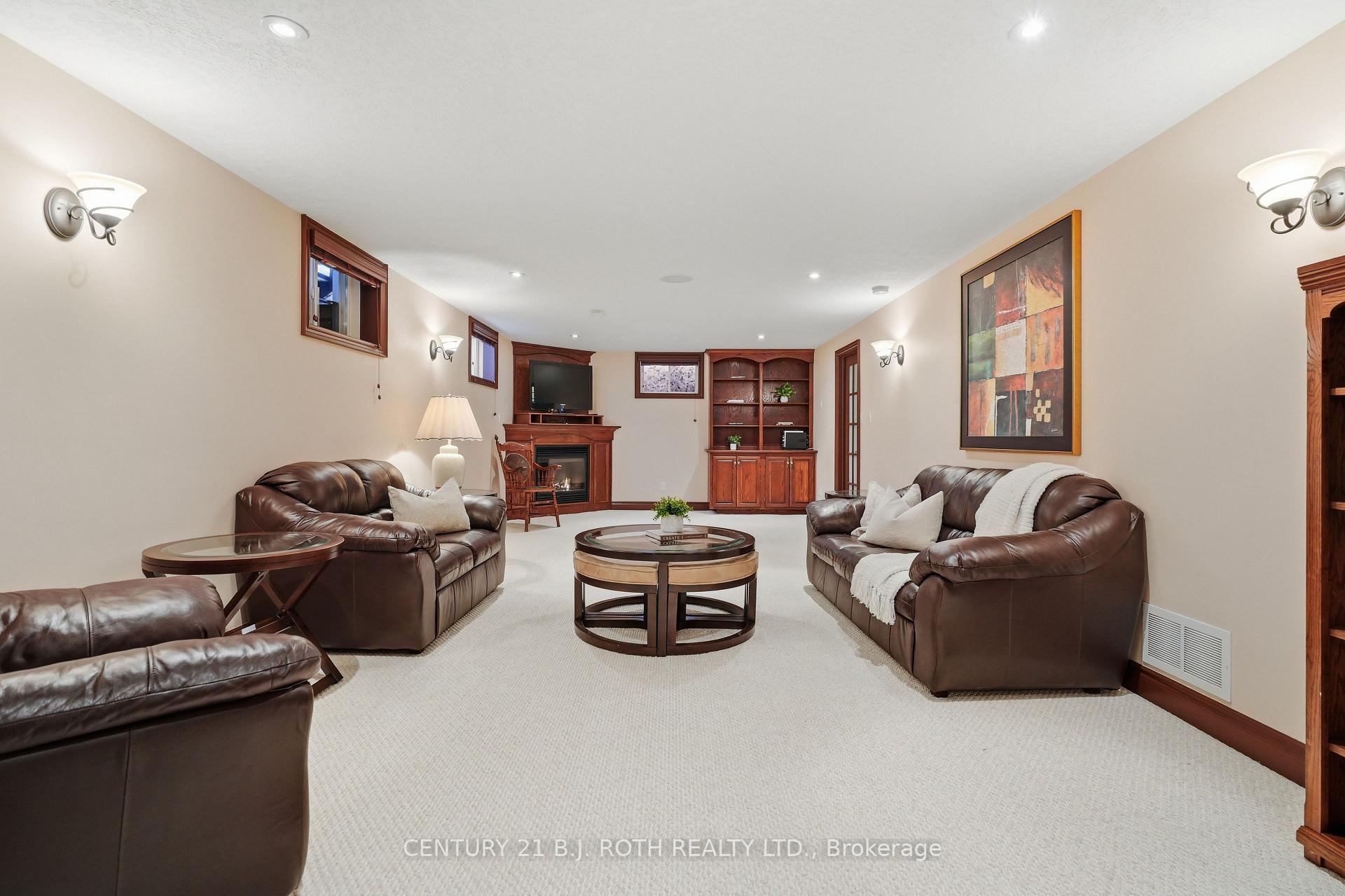 6 Lloyd Cook Drive E