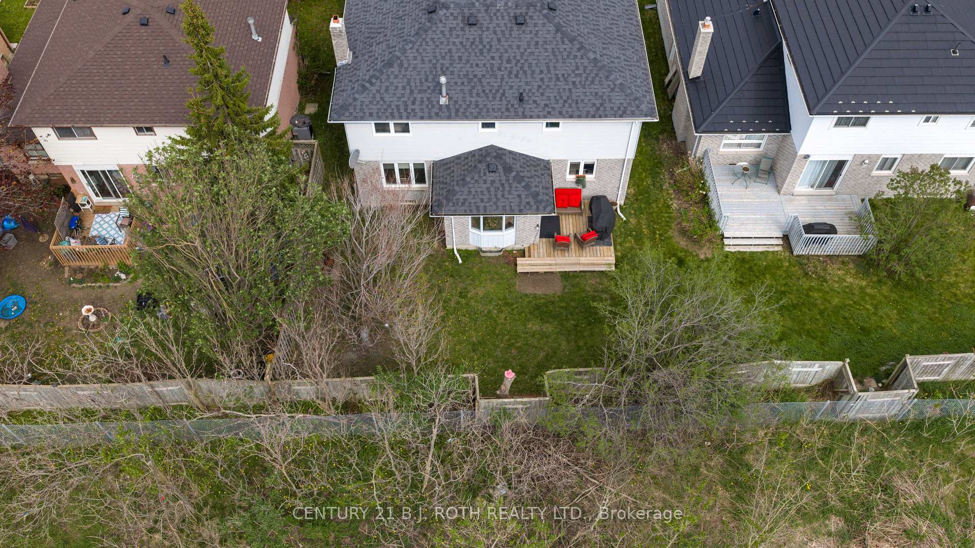 37 Laurentian Lane