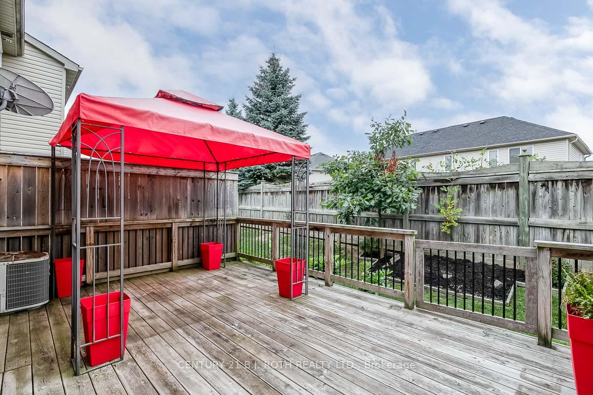 430 Mapleview Drive E 18