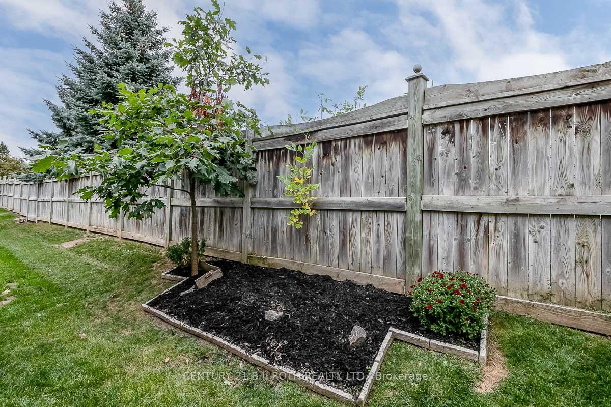 430 Mapleview Drive E 18