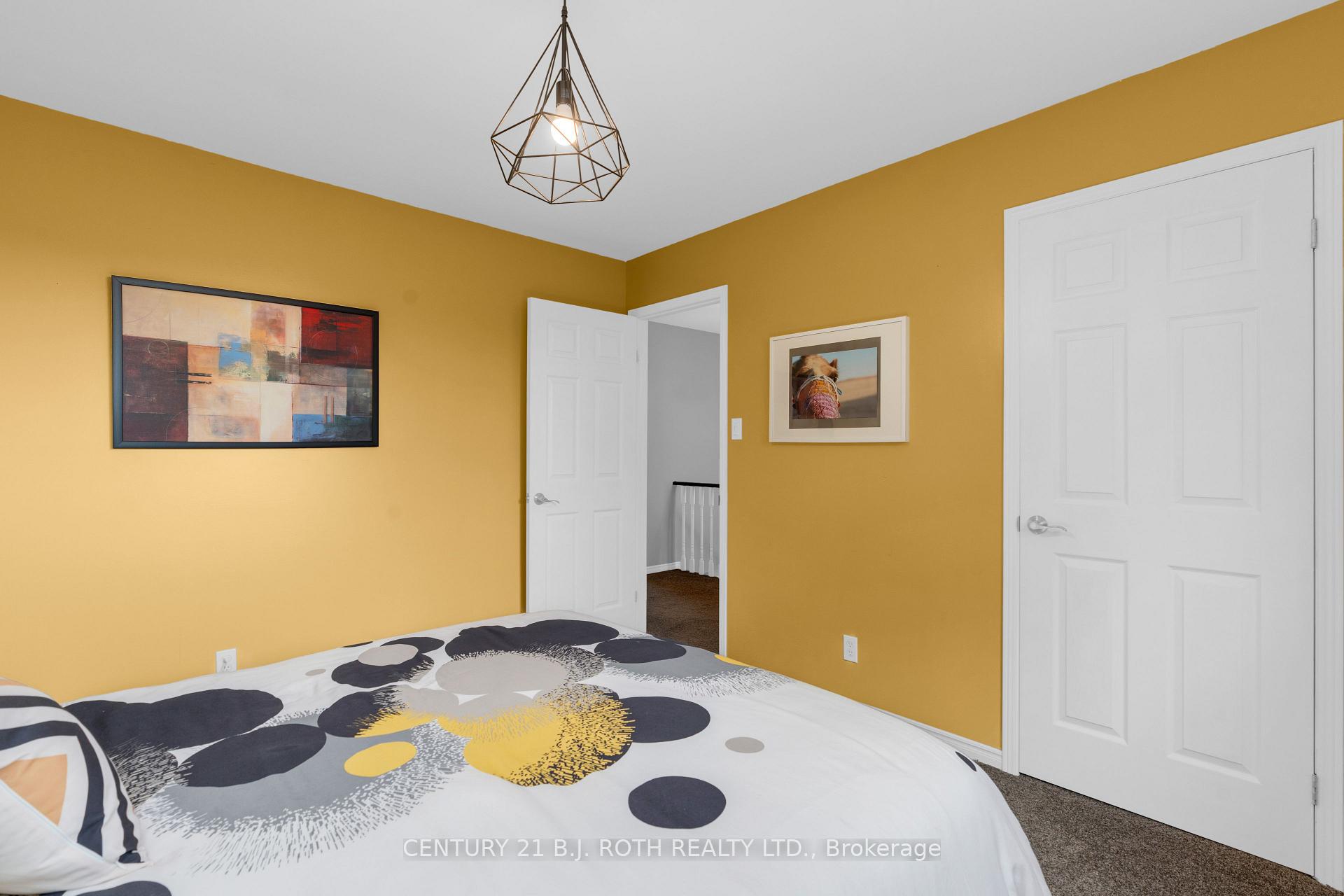 37 Laurentian Lane