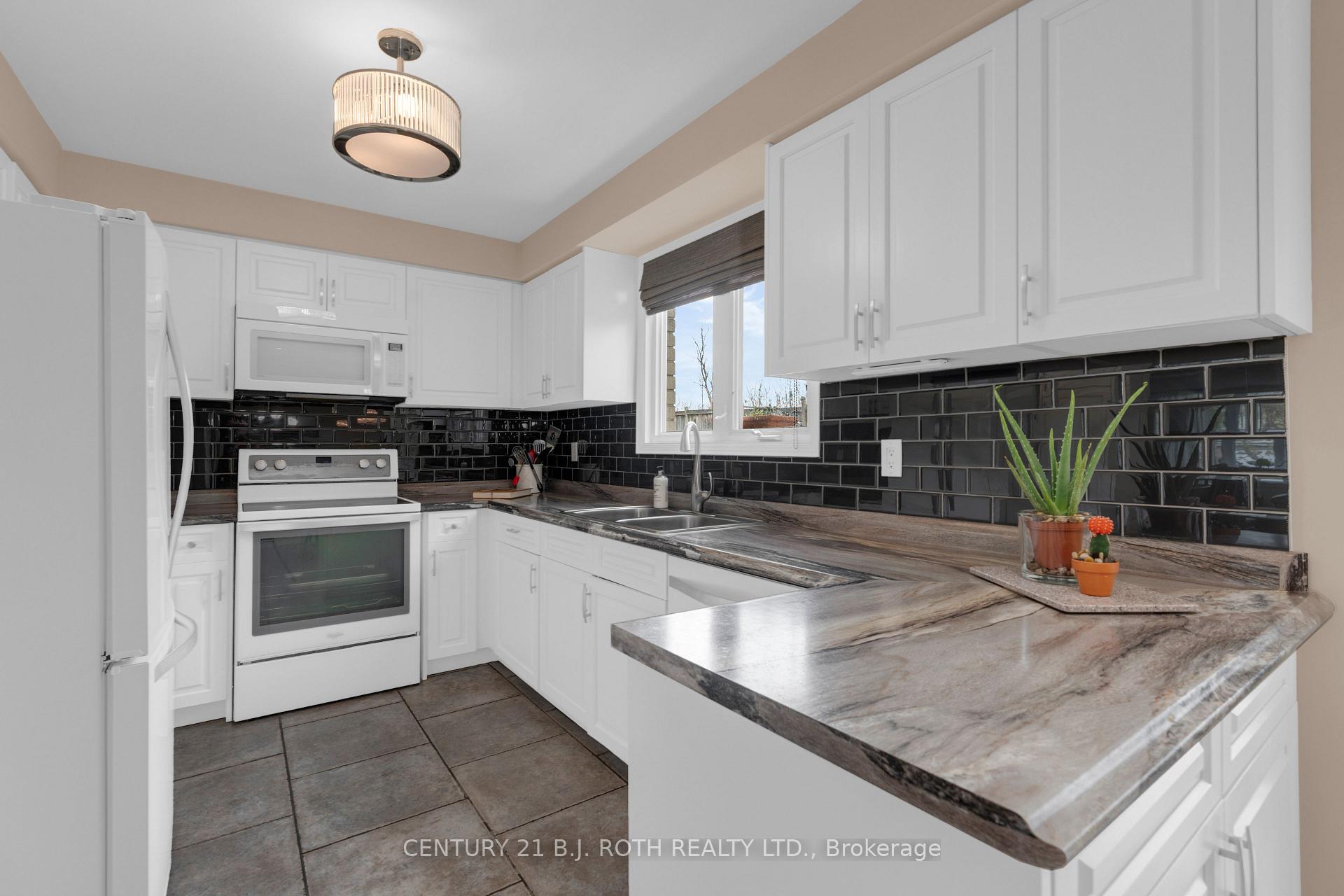 37 Laurentian Lane