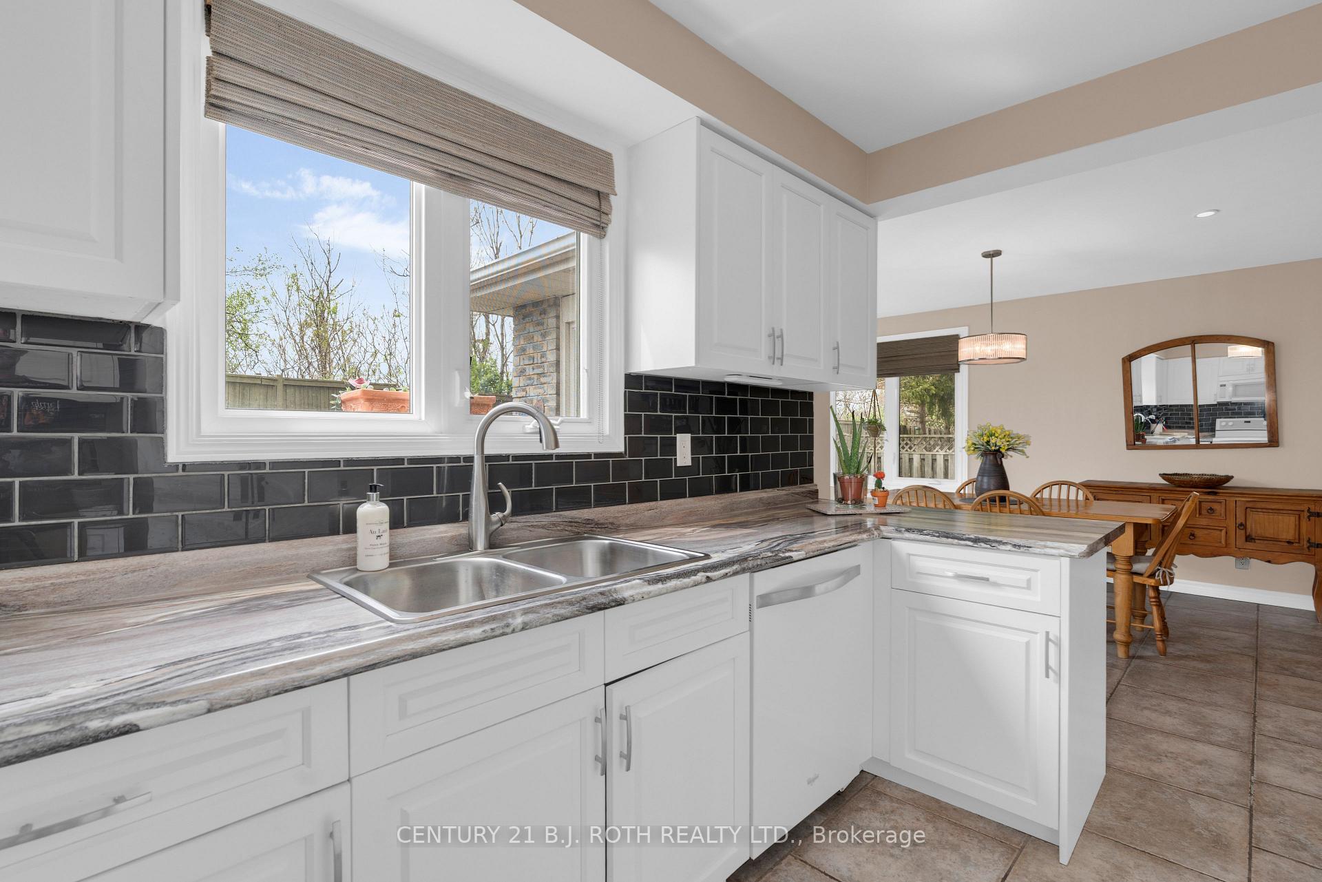 37 Laurentian Lane