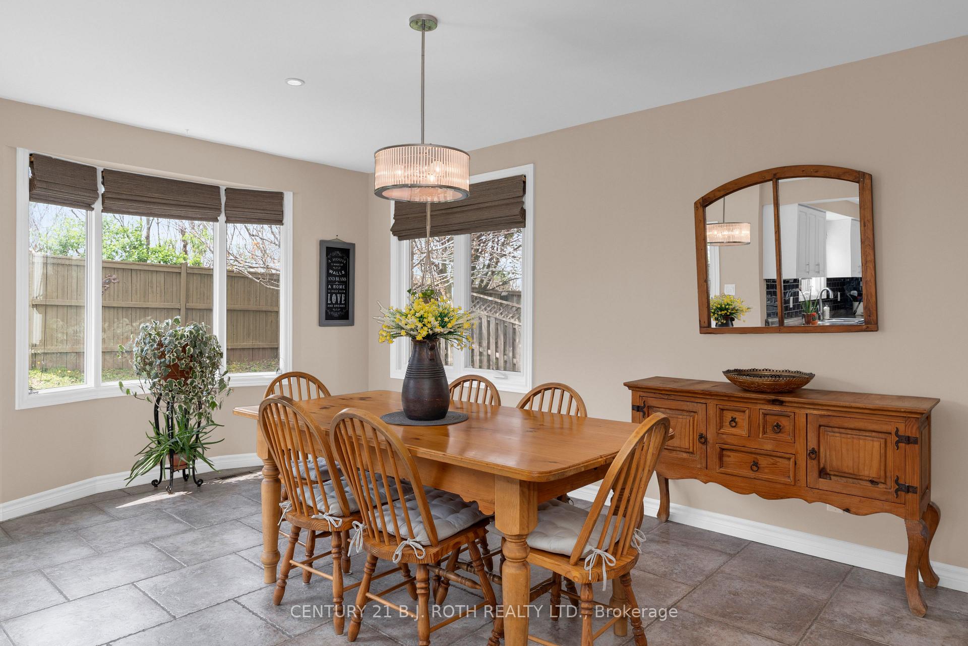 37 Laurentian Lane
