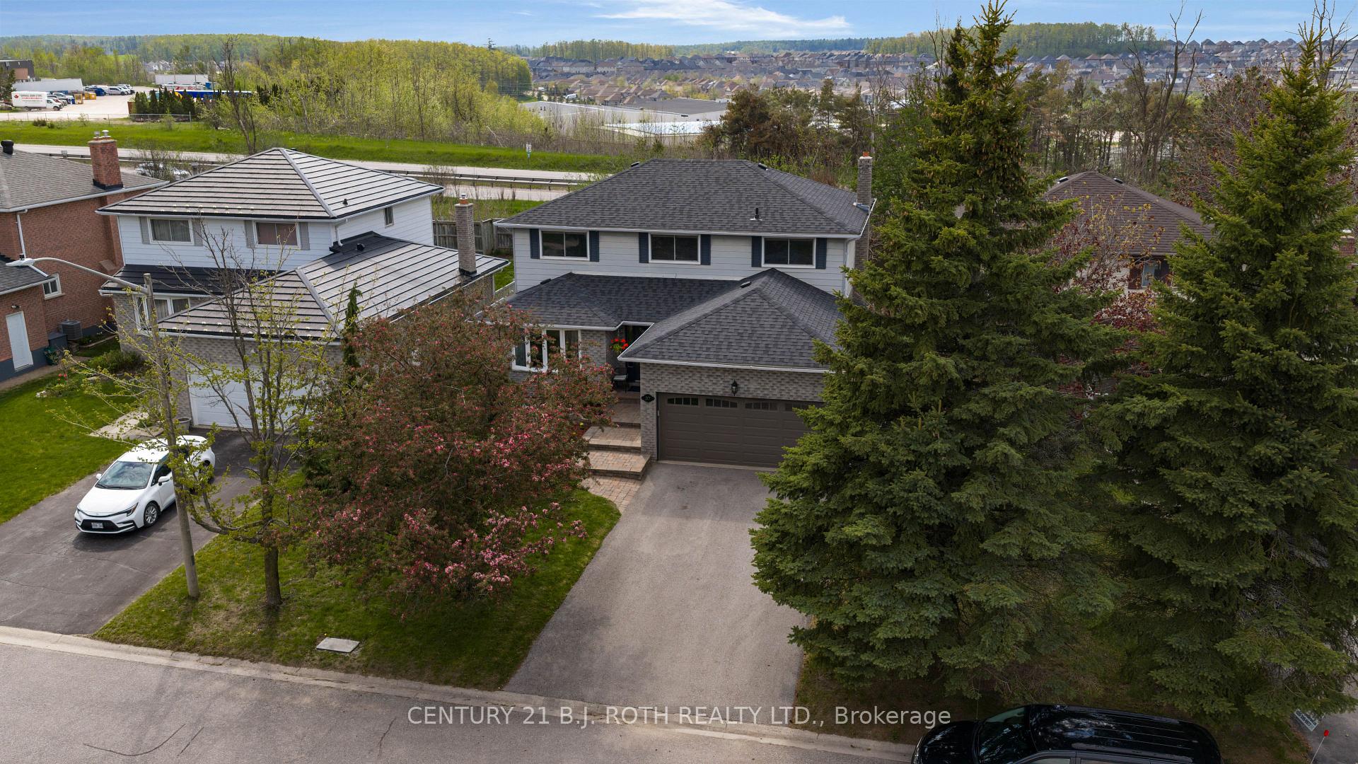 37 Laurentian Lane