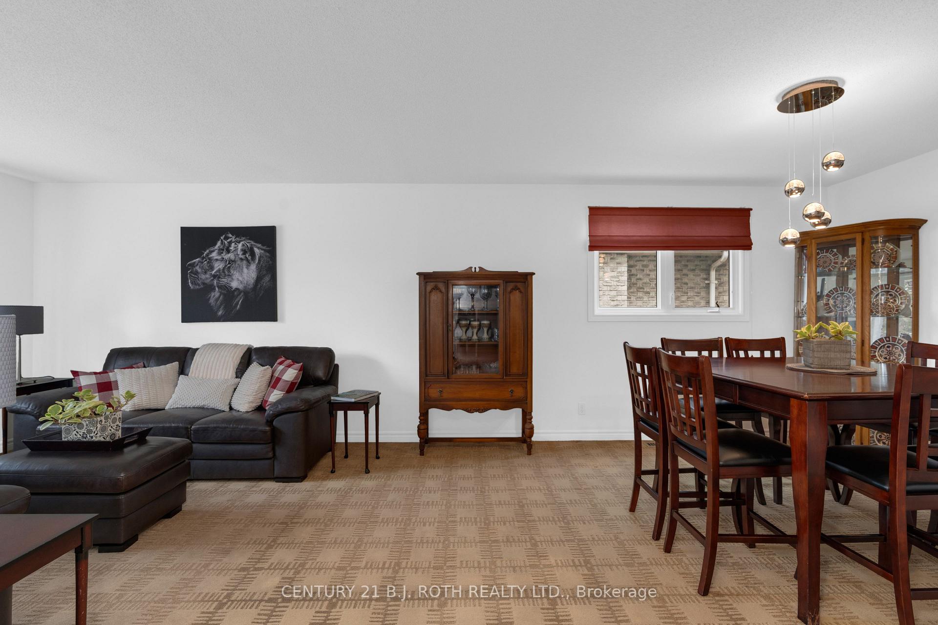 37 Laurentian Lane