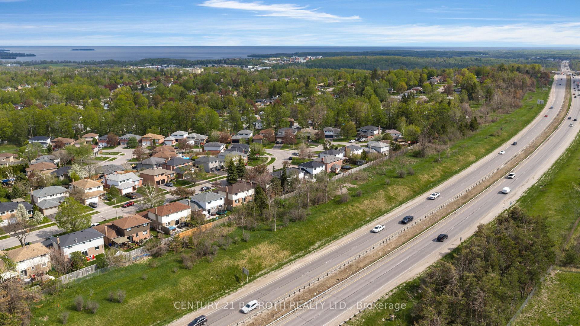 37 Laurentian Lane