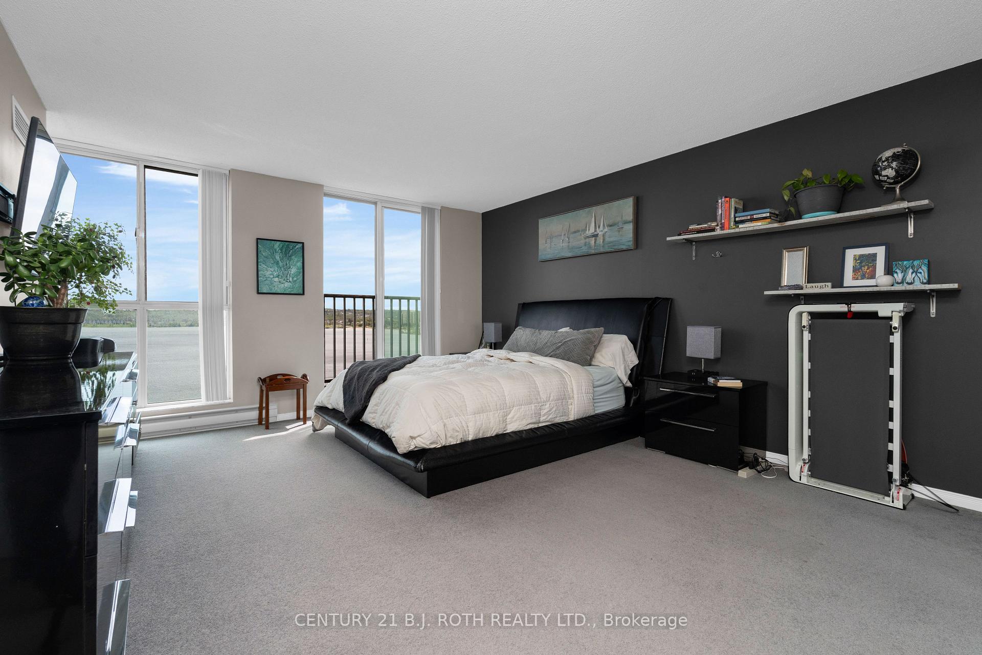 150 Dunlop Street E 807