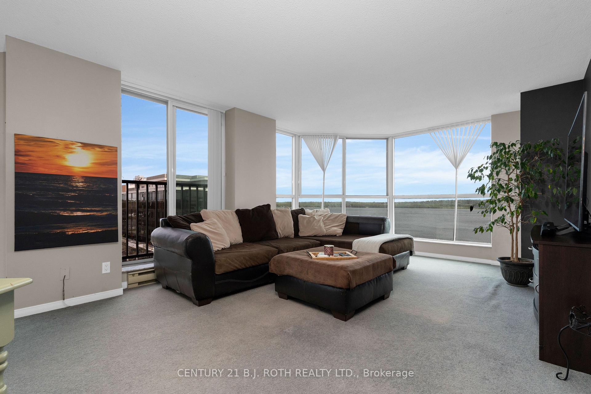 150 Dunlop Street E 807