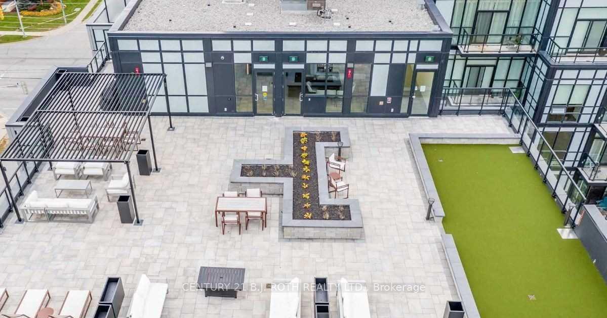 681 Yonge Street N 201