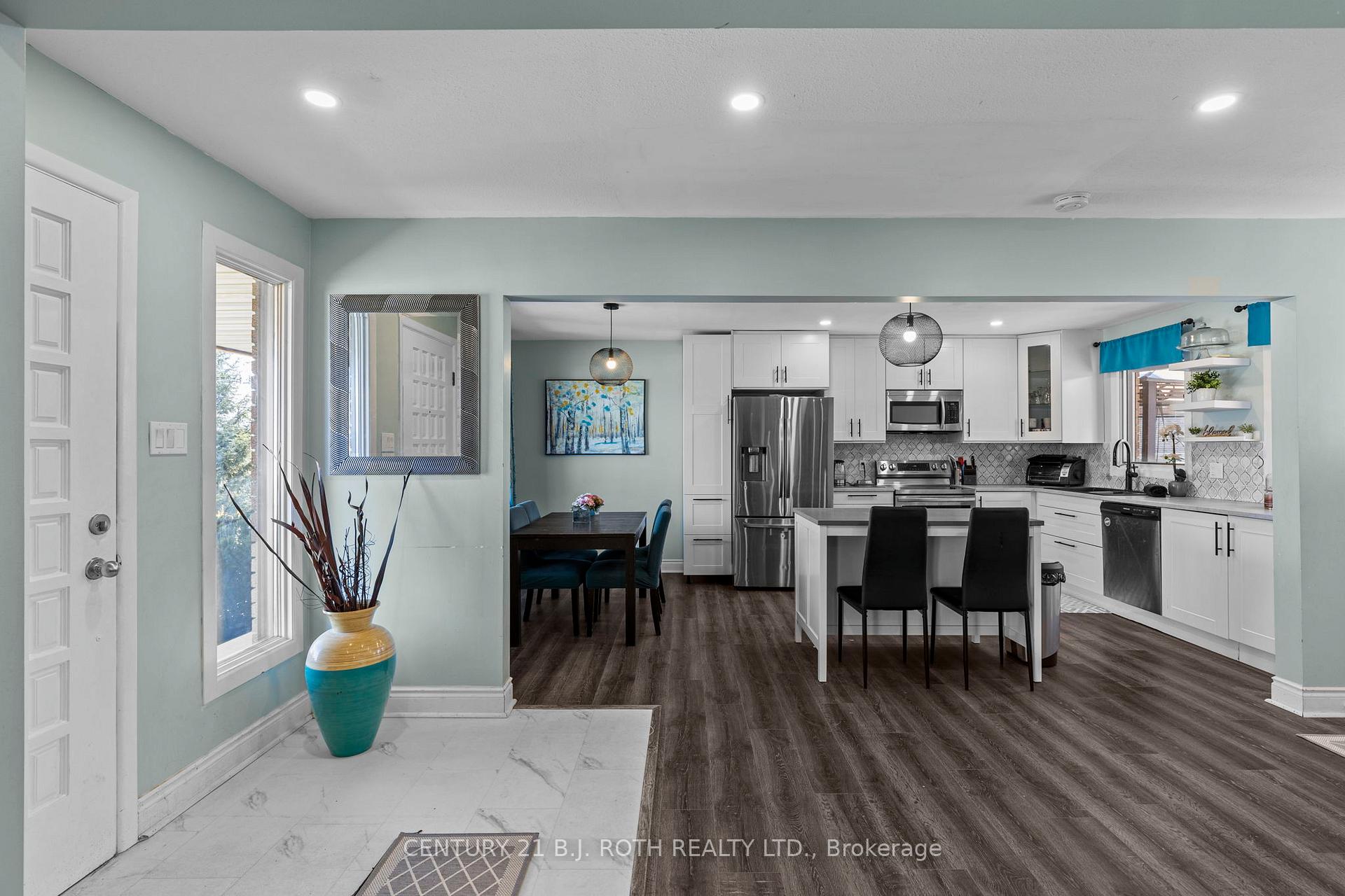 823 Essa Road
