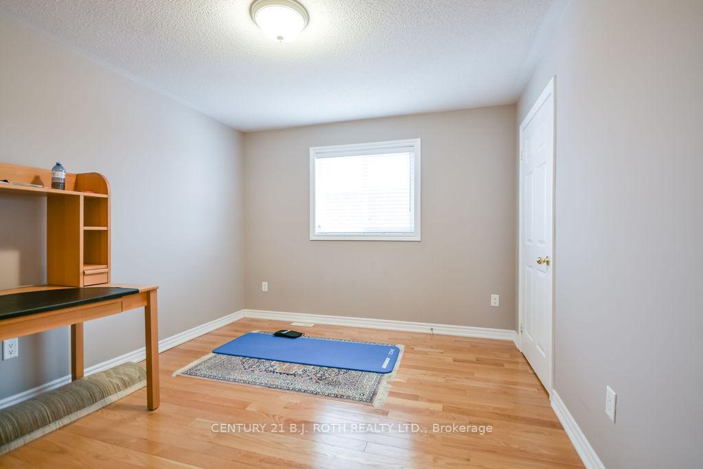 24 Connaught Lane