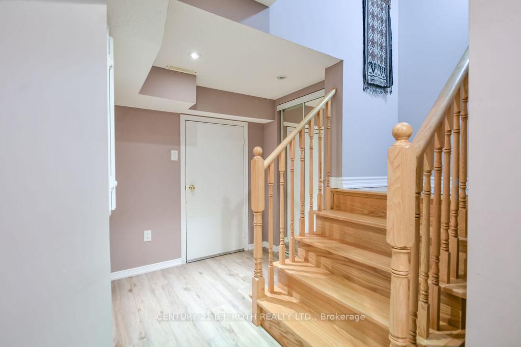 24 Connaught Lane