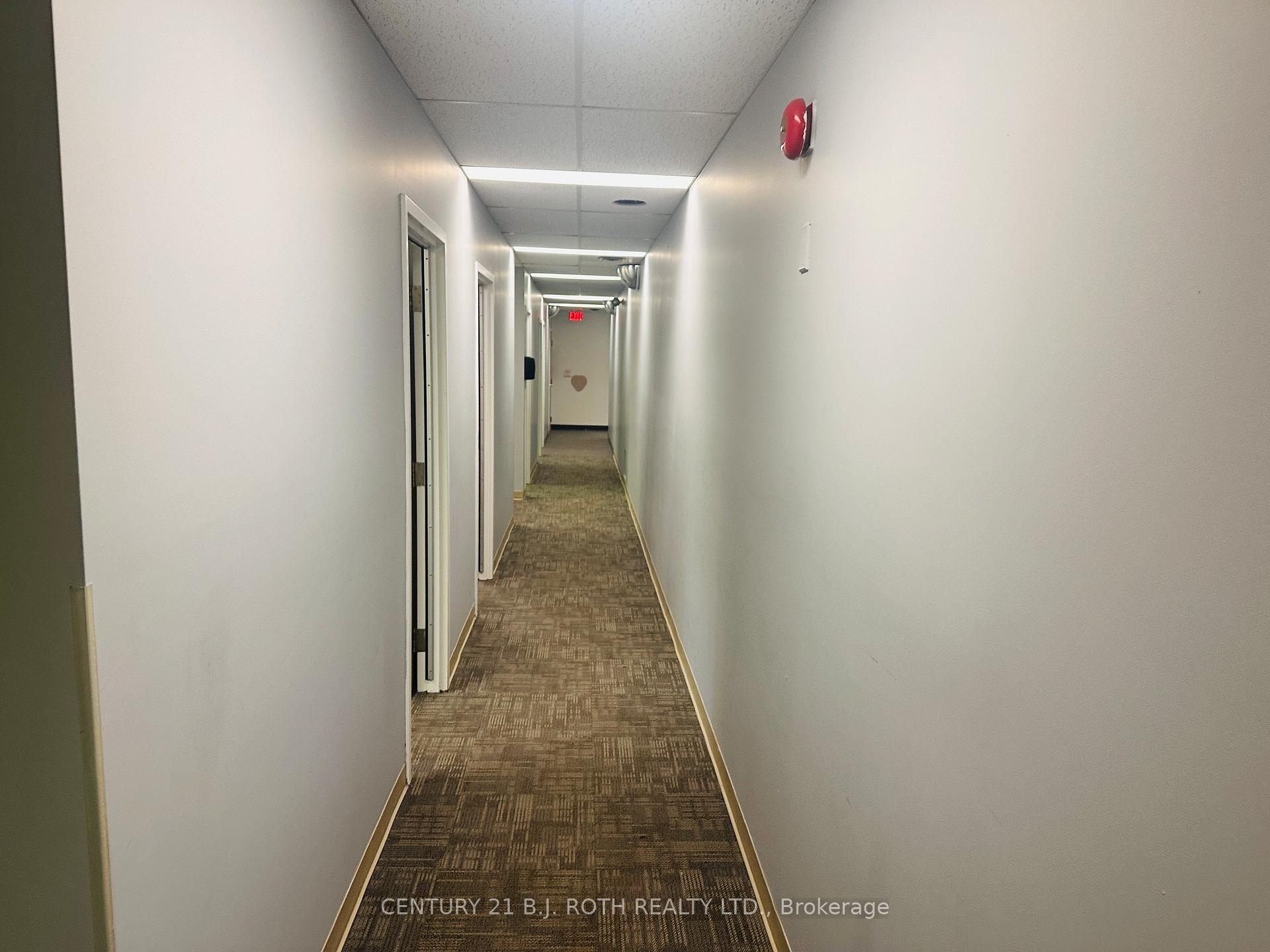 34 Simcoe Street 301,302,303