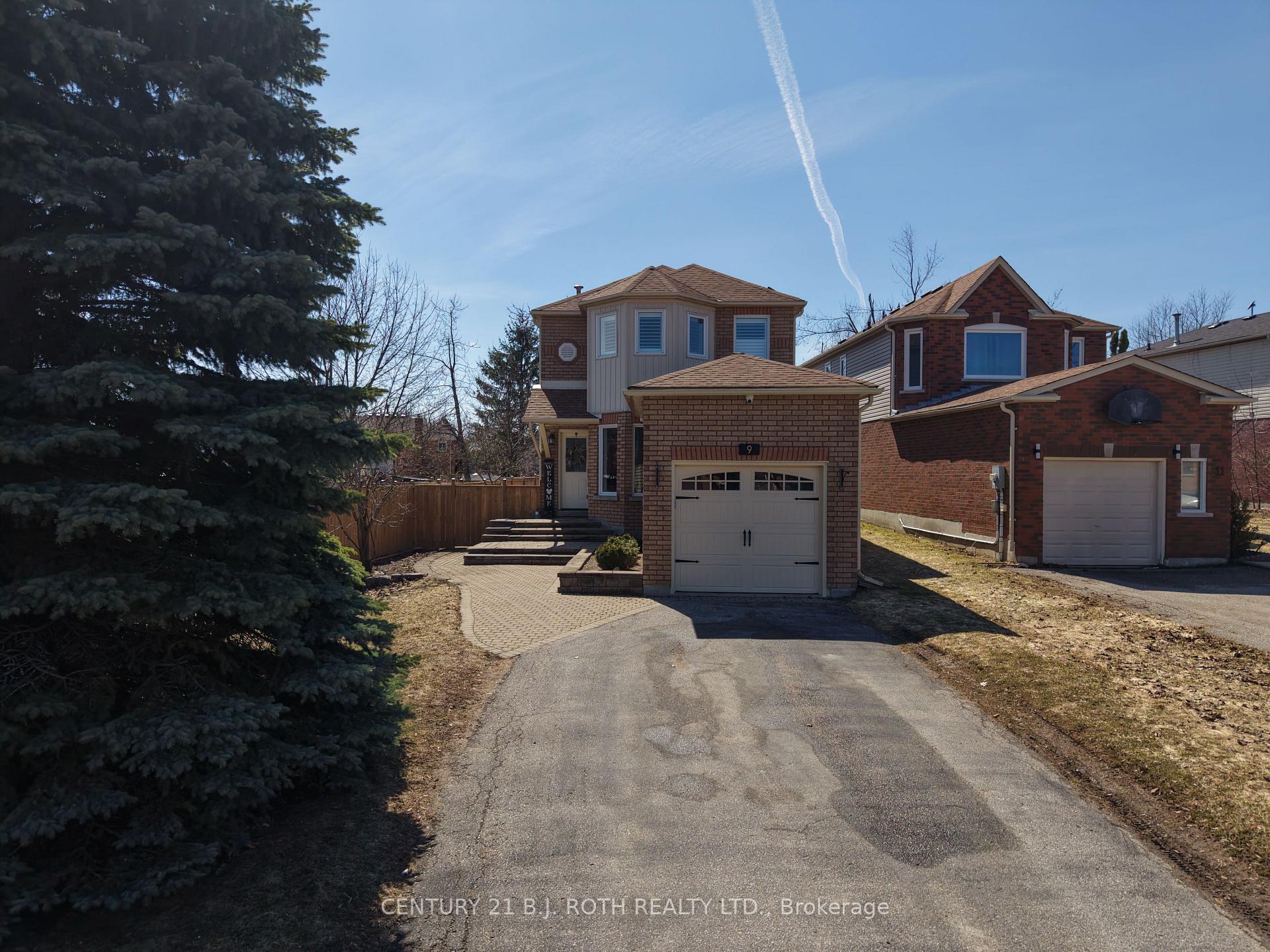 9 Laidlaw Drive N