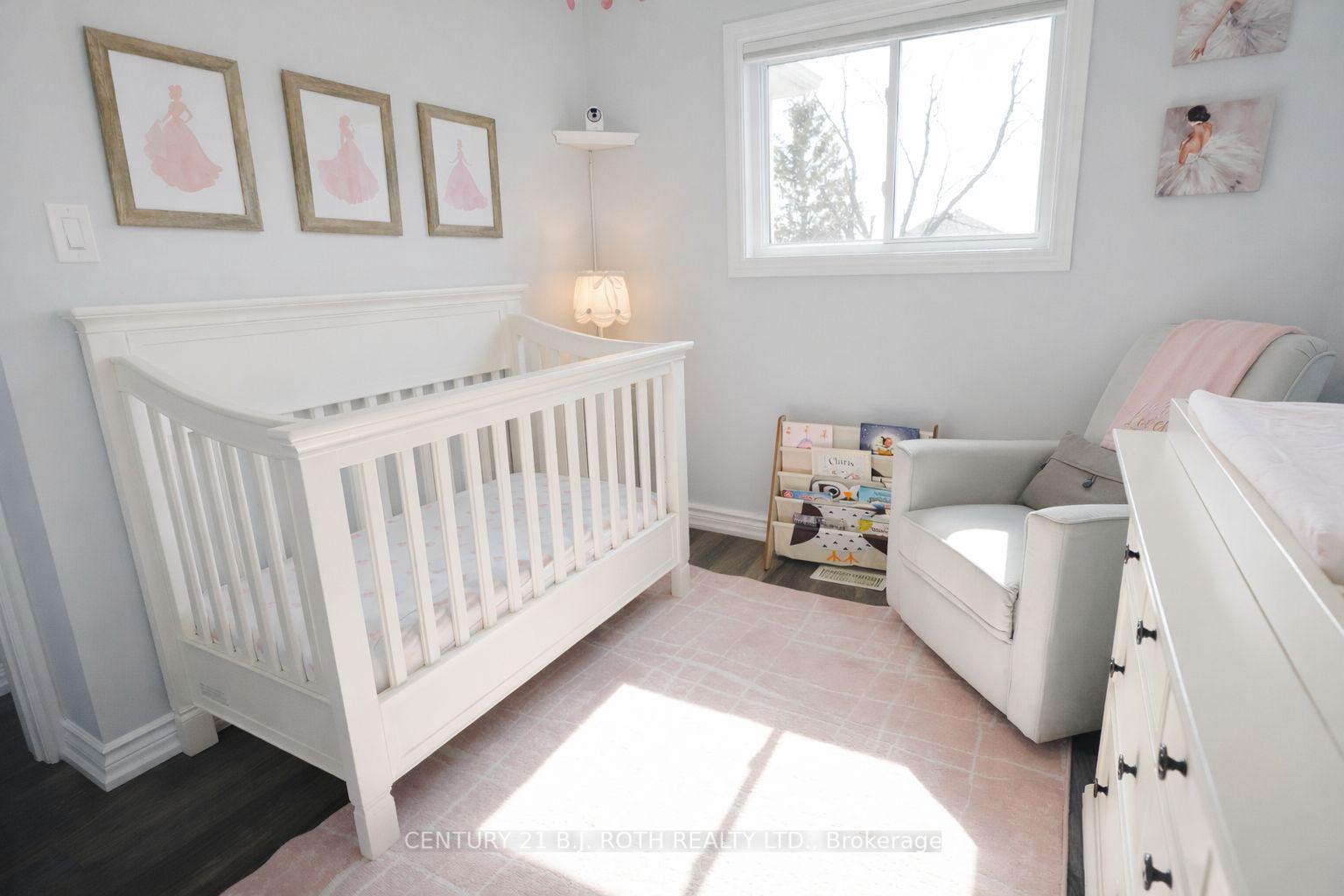 9 Laidlaw Drive N