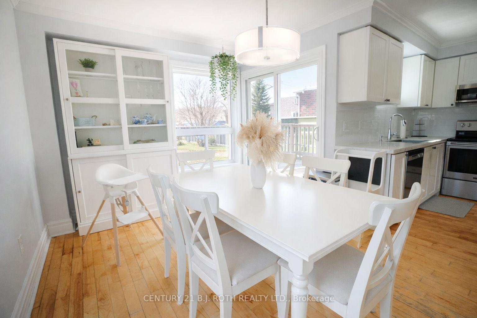 9 Laidlaw Drive N