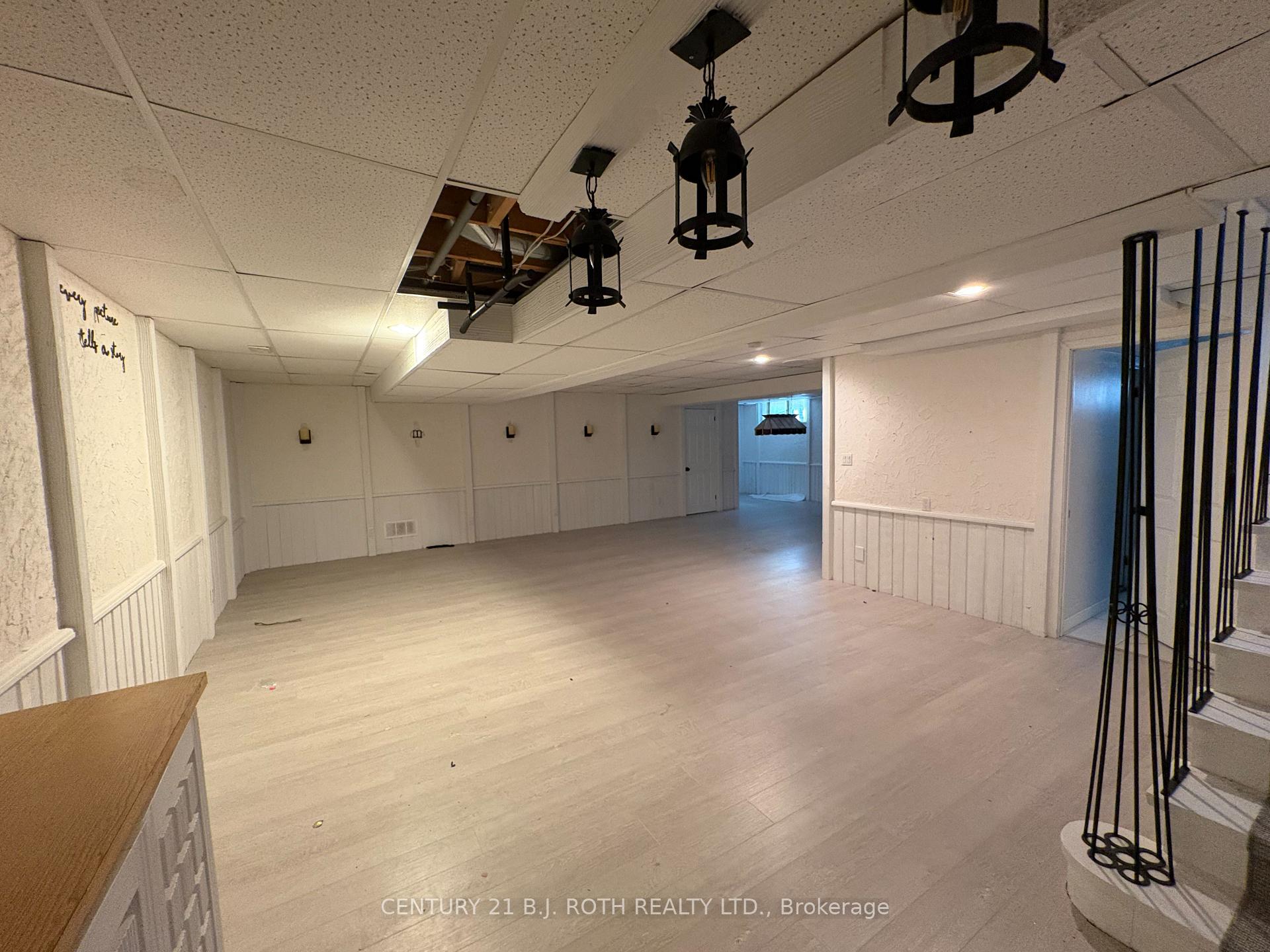 288 RIVER Road E