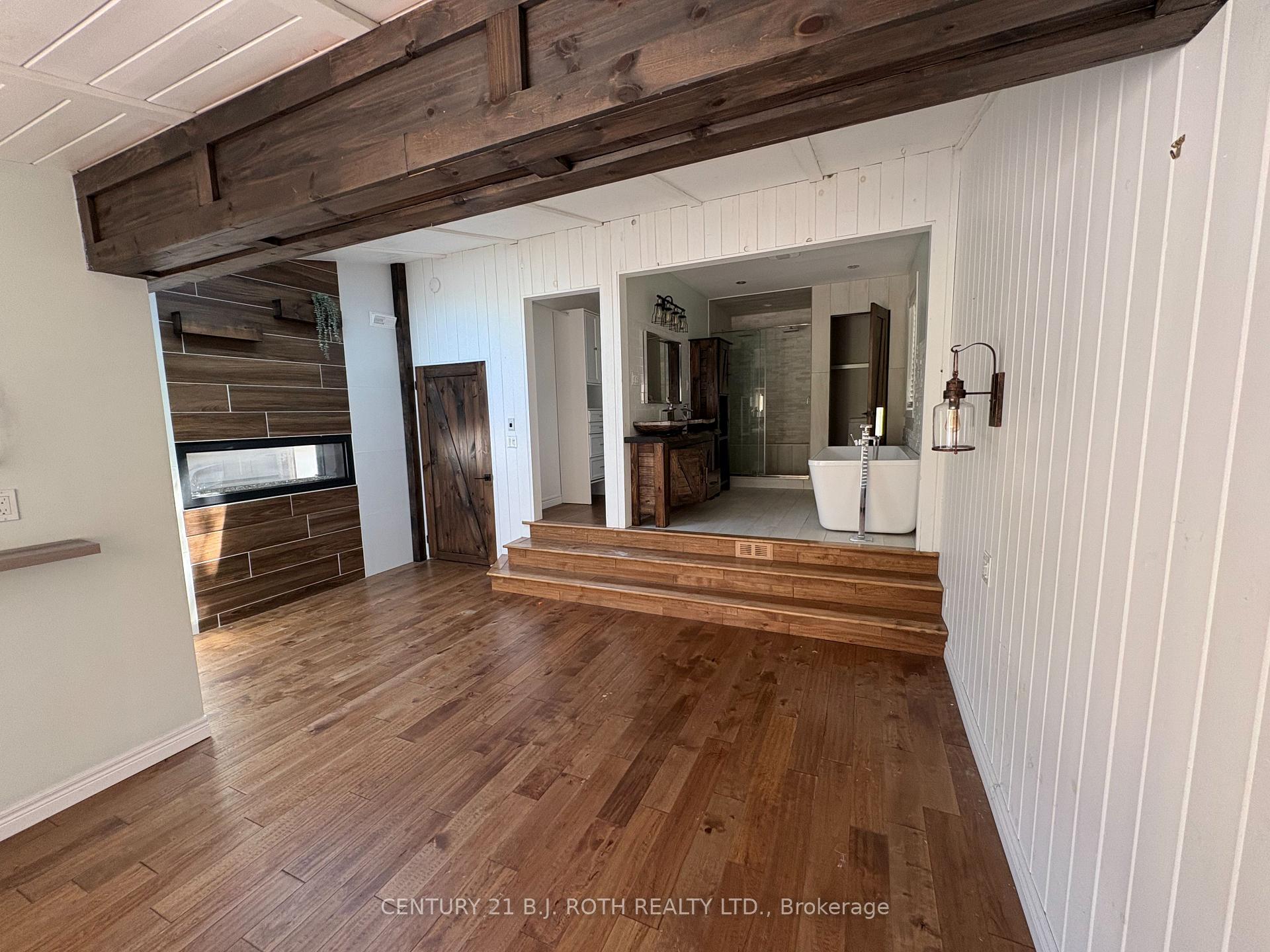 288 RIVER Road E
