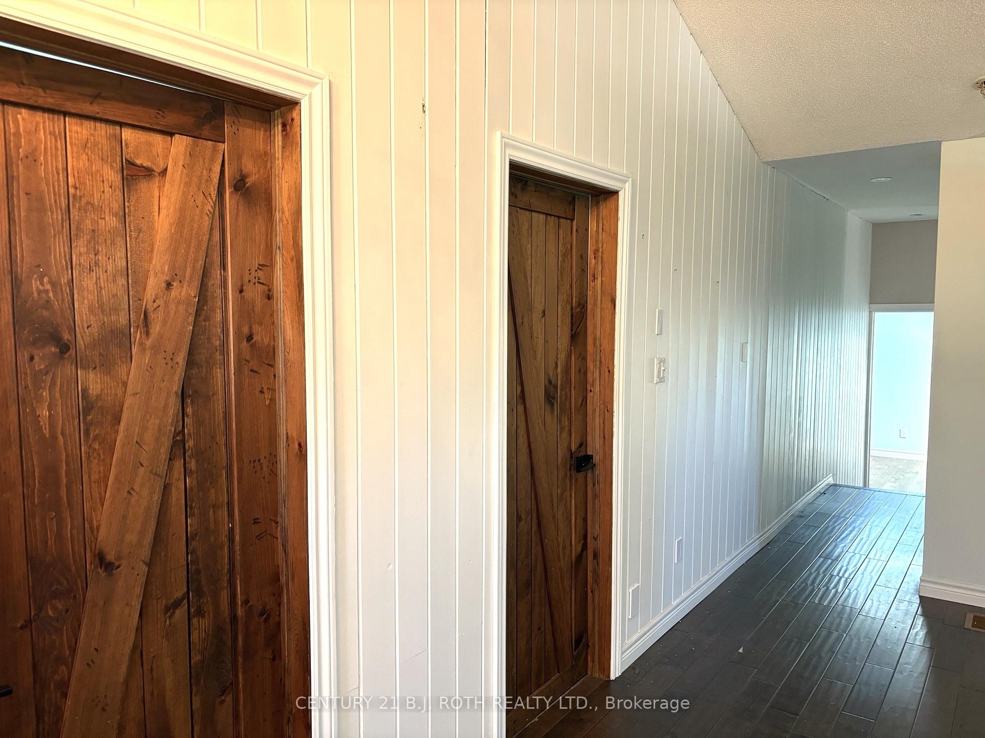 288 RIVER Road E