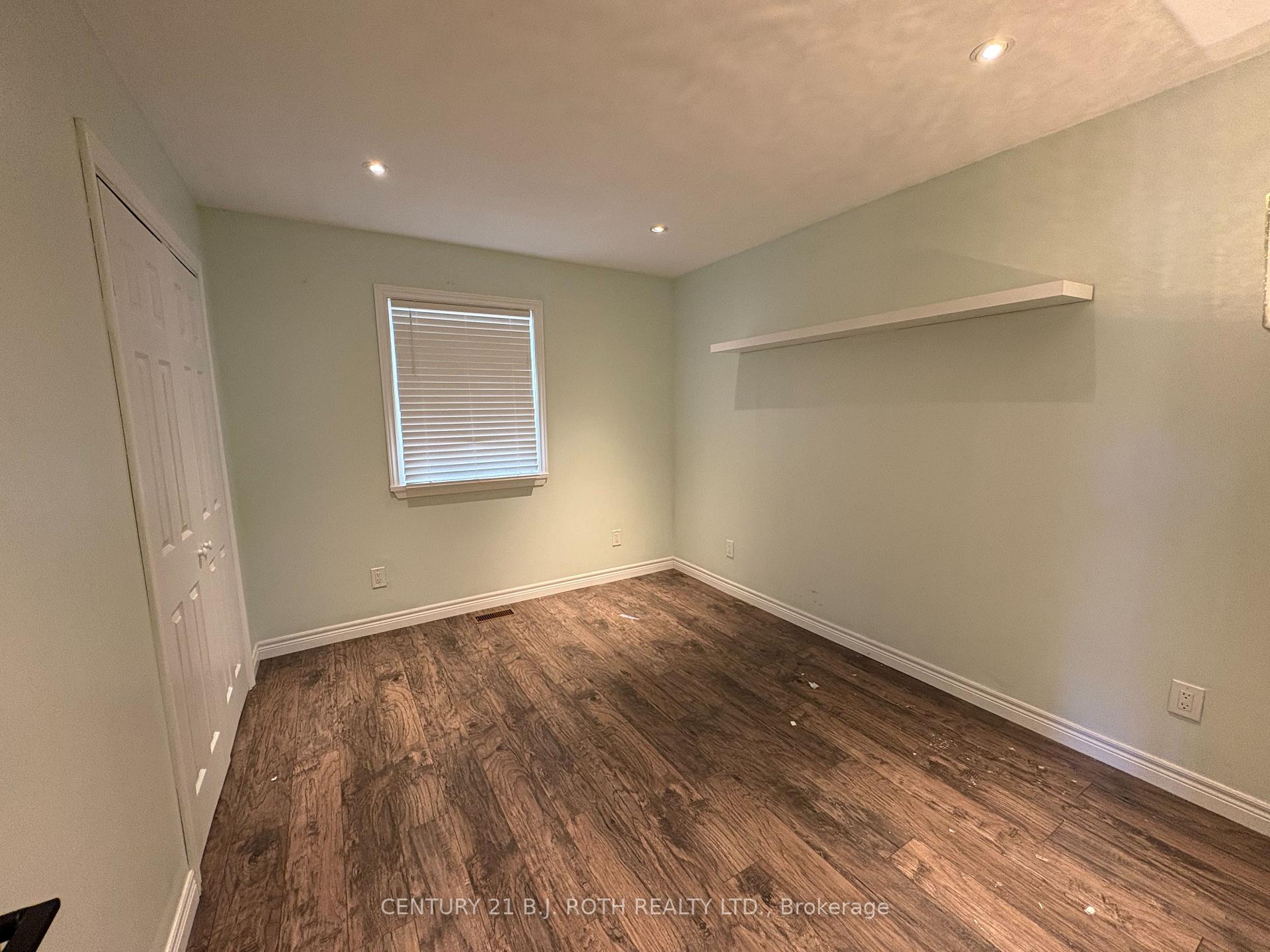 288 RIVER Road E