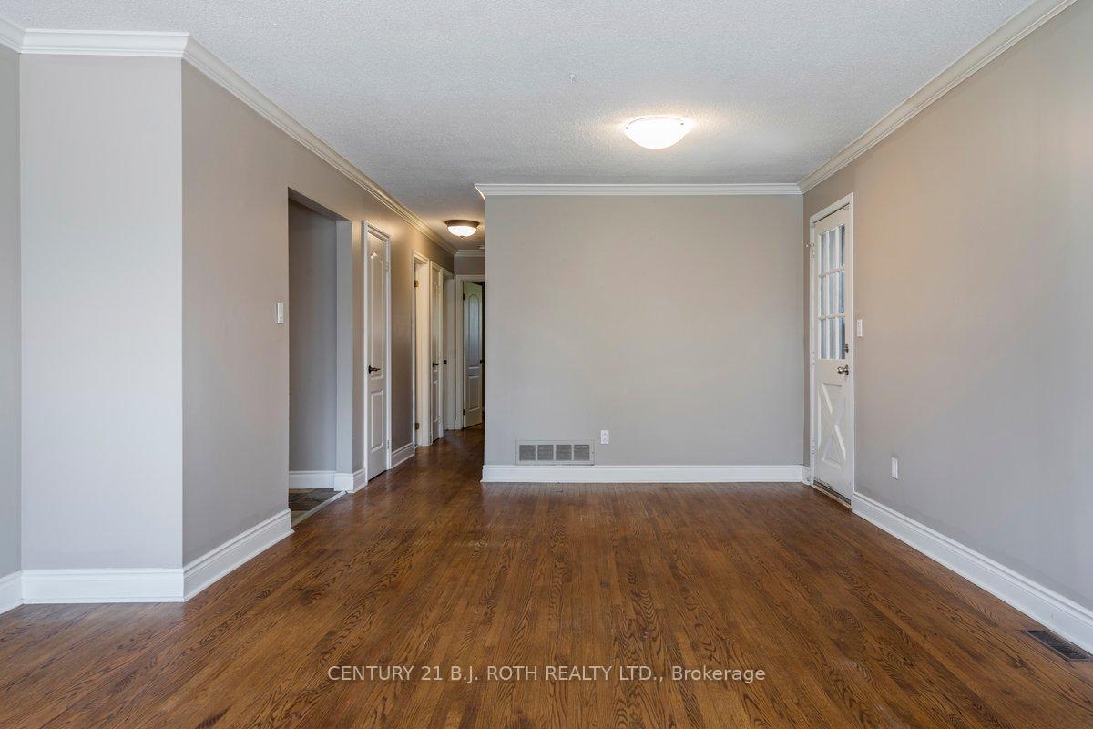 36 Cynthia Court E