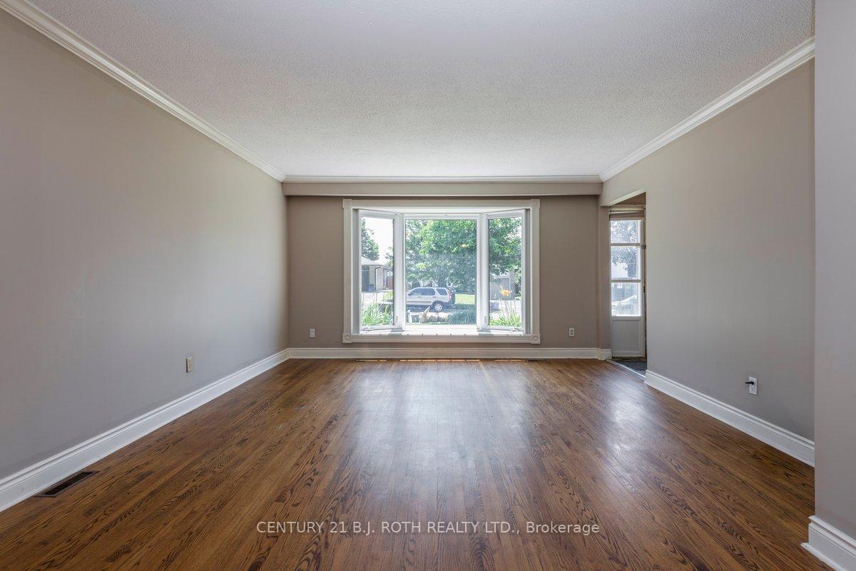 36 Cynthia Court E