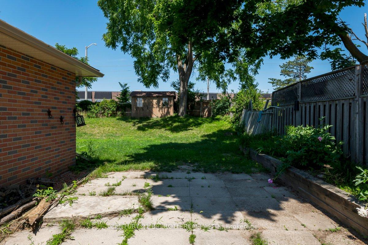 36 Cynthia Court E