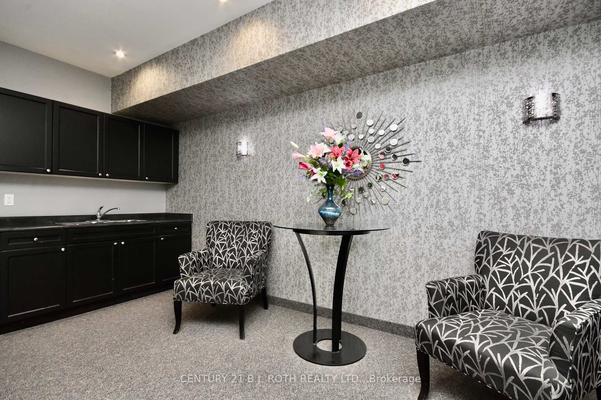 43 Ferndale Drive S 104