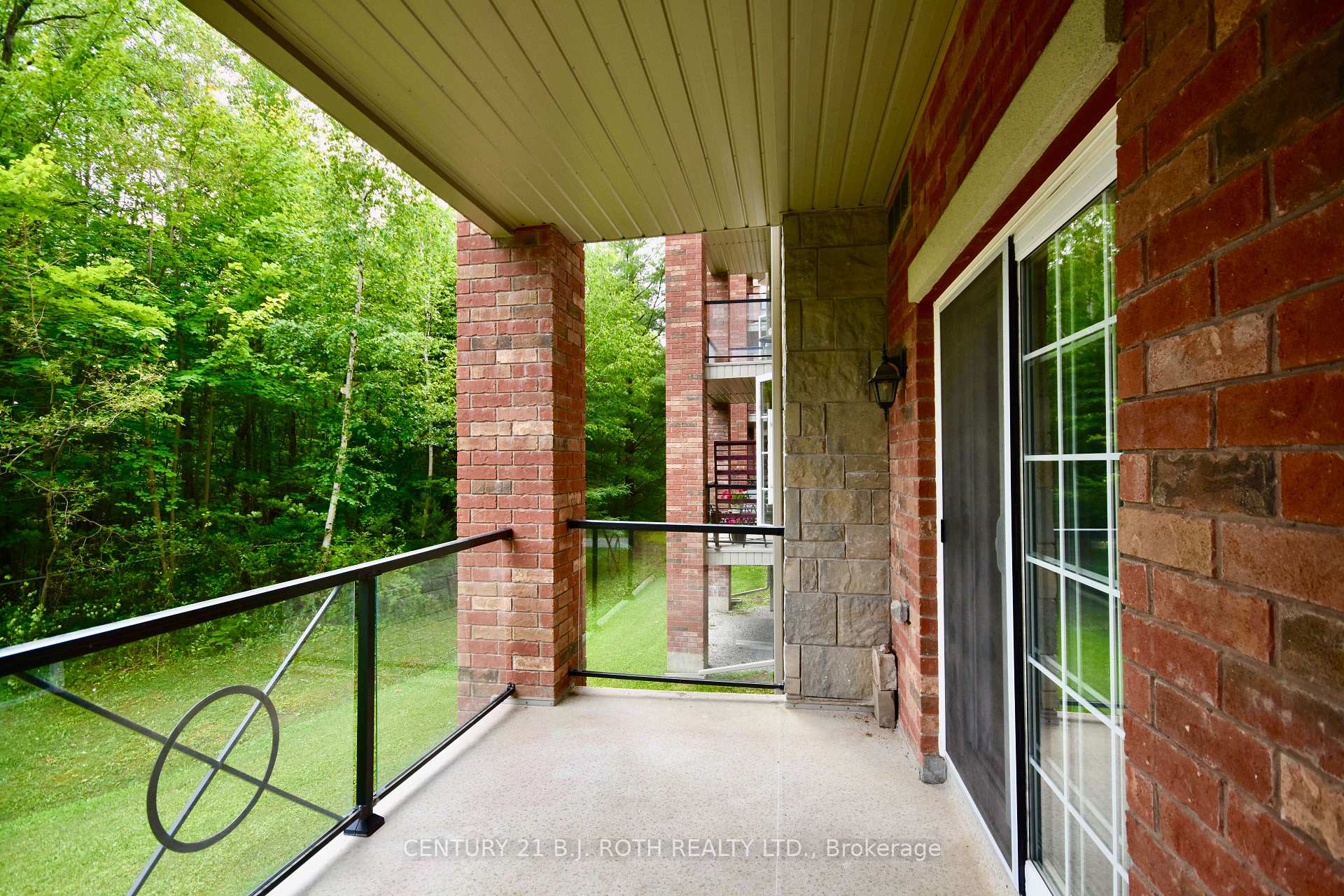 43 Ferndale Drive S 104