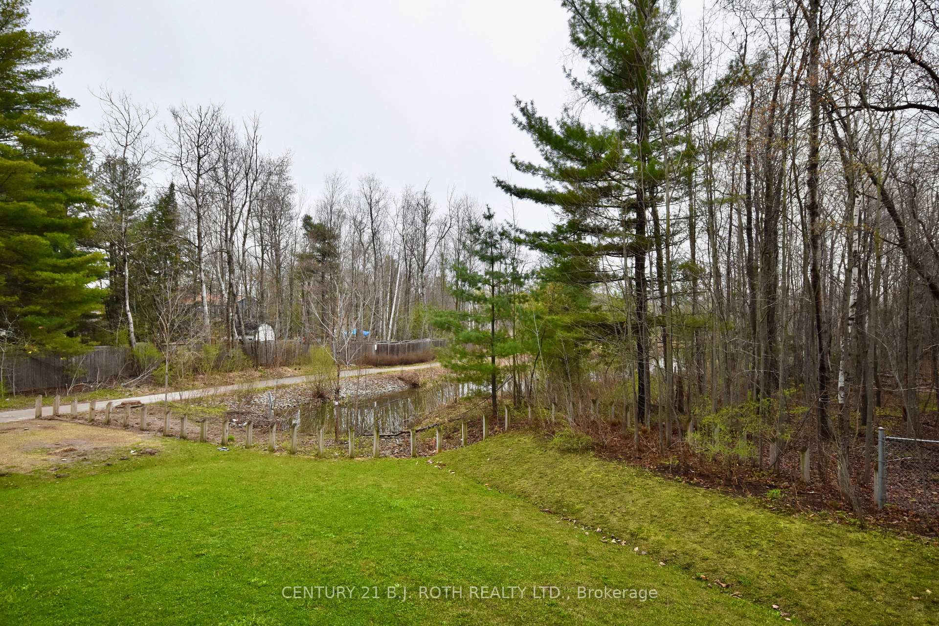 43 Ferndale Drive S 104