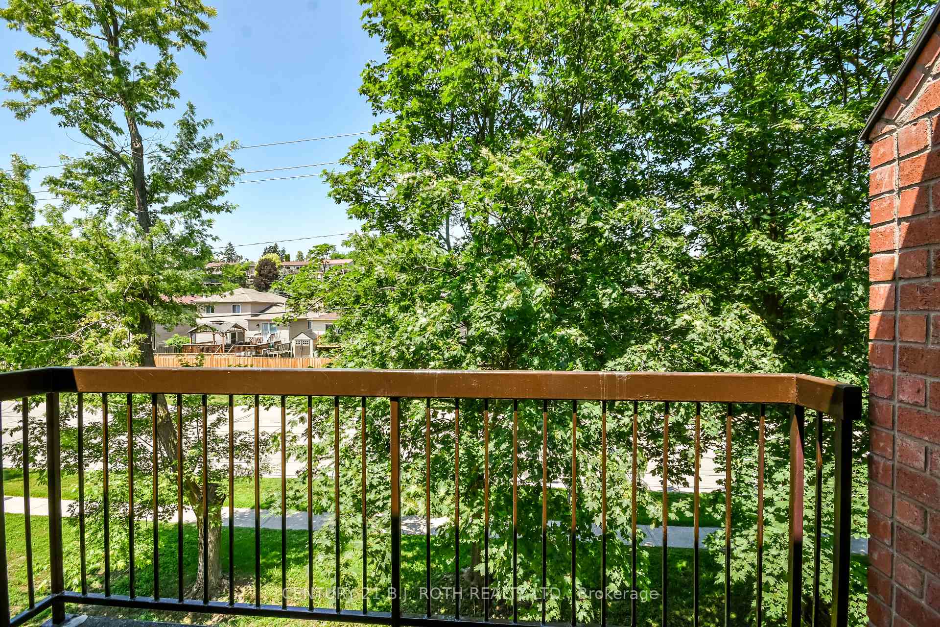 163 Edgehill Drive D11