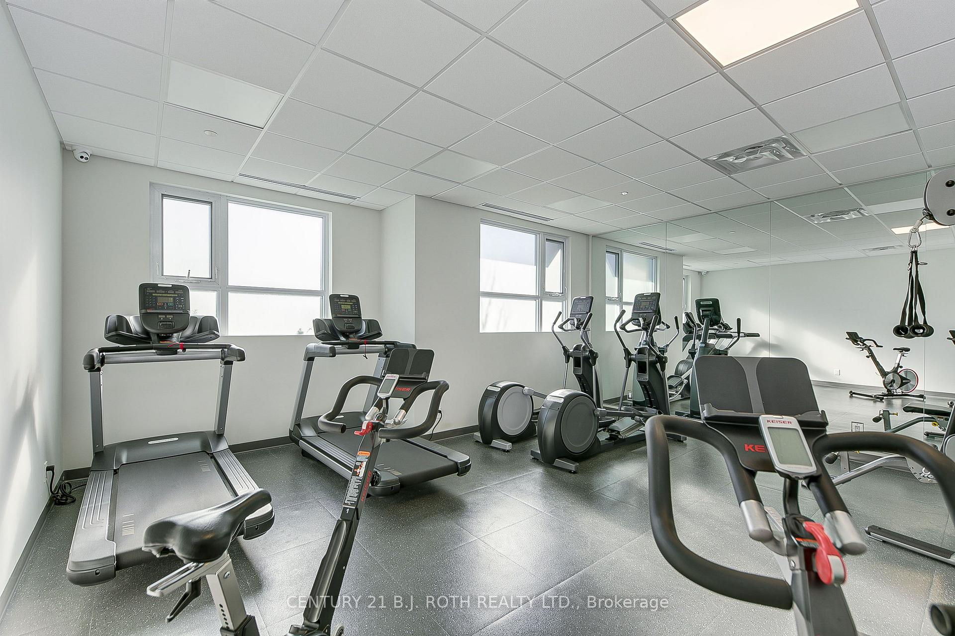 58 Lakeside Terrace 211