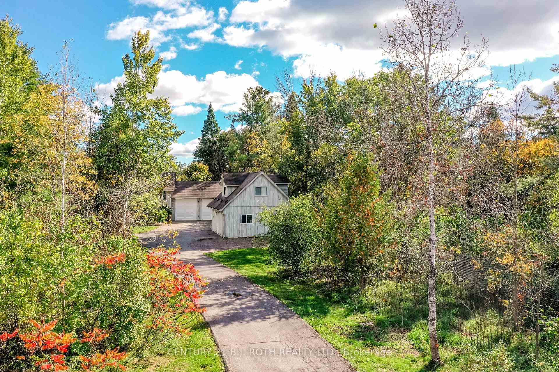 3371 Lake St. George Boulevard