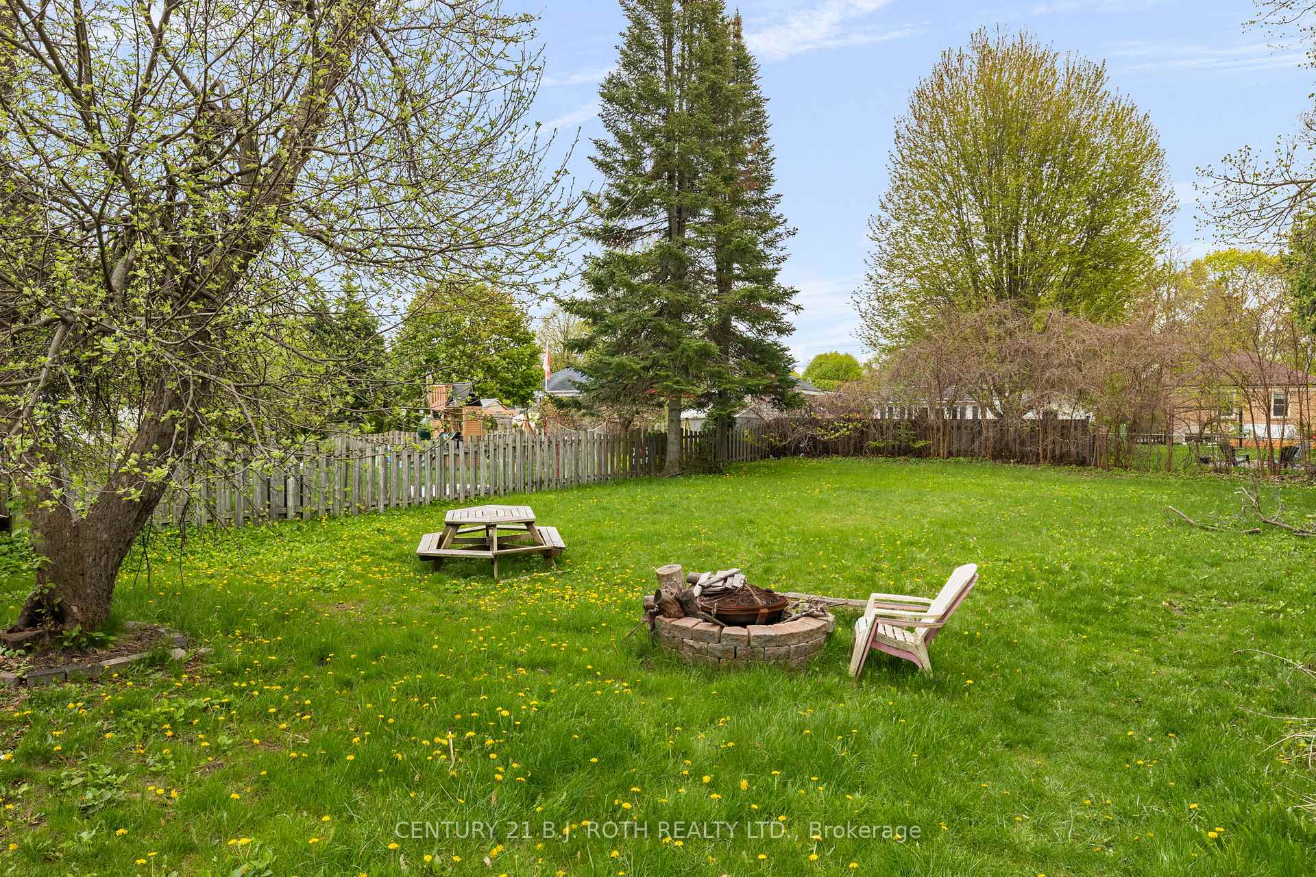 243 Wellington Street E Lower Level