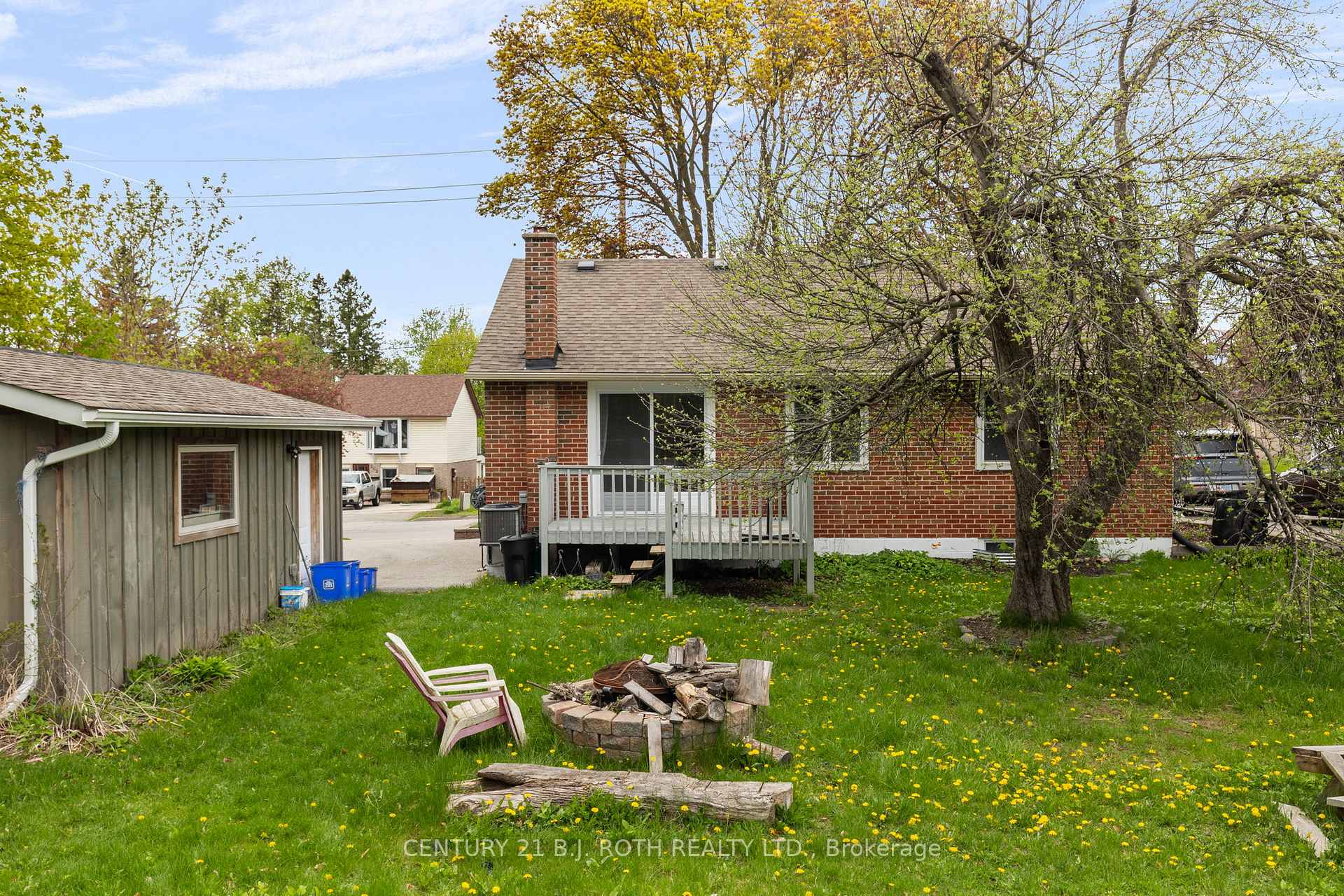 243 Wellington Street E Lower Level